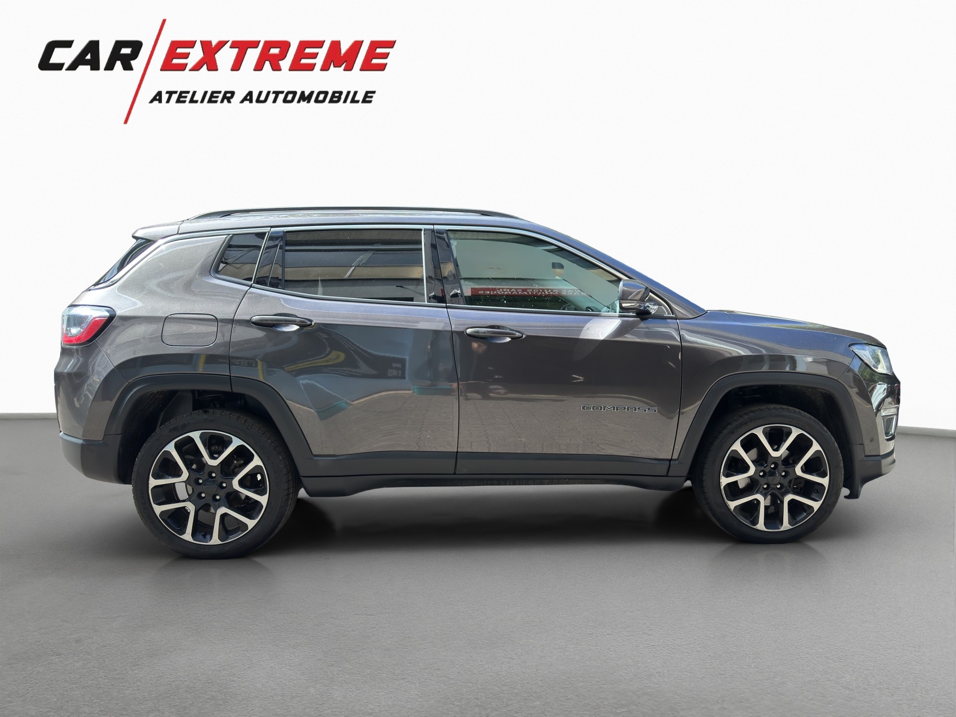 JEEP Compass 1.4 Turbo Limited AWD 9ATX-image-3