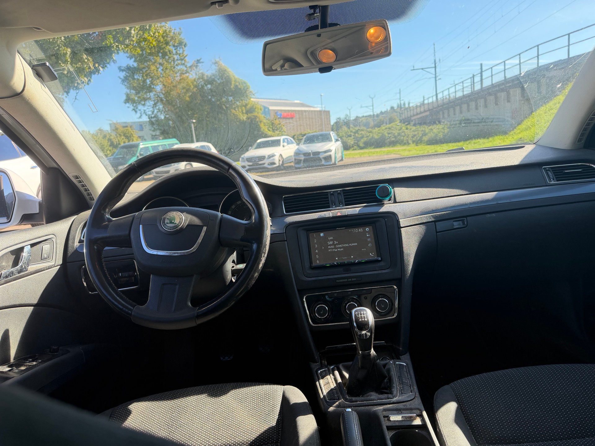 SKODA Superb Combi 1.8 TSI Comfort-image-8