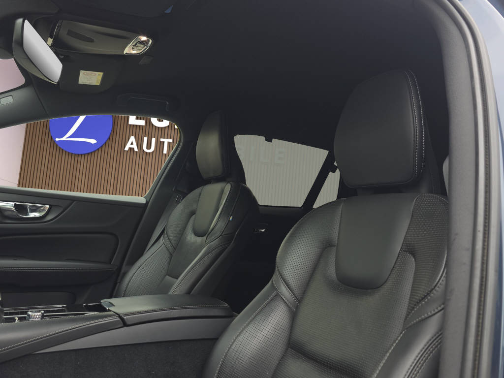 VOLVO V60 2.0 T8 TE R-Design eAWD-image-12