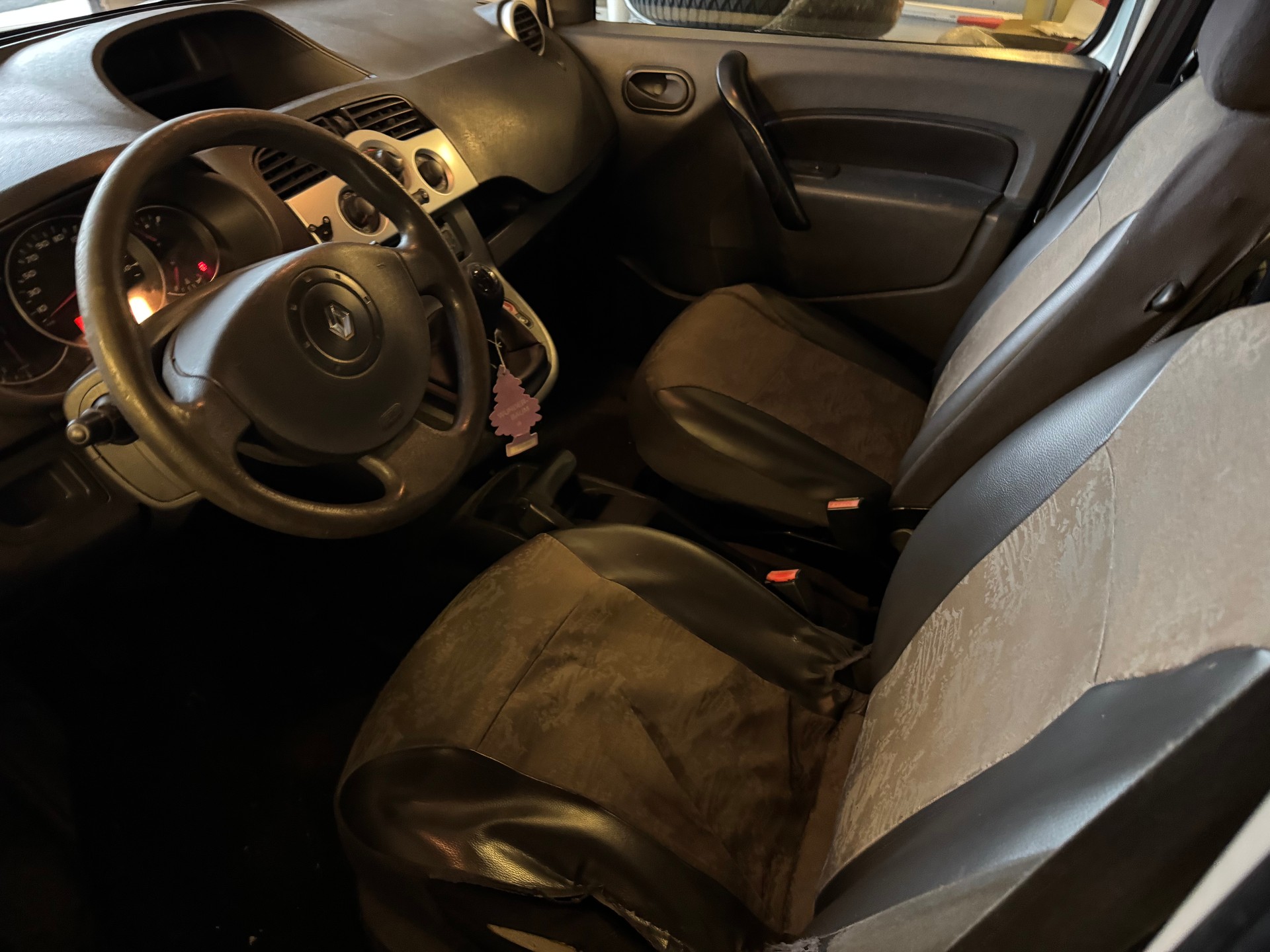 RENAULT Kangoo Maxi dCi 90 Business 2 Plätze / 2 places-image-10