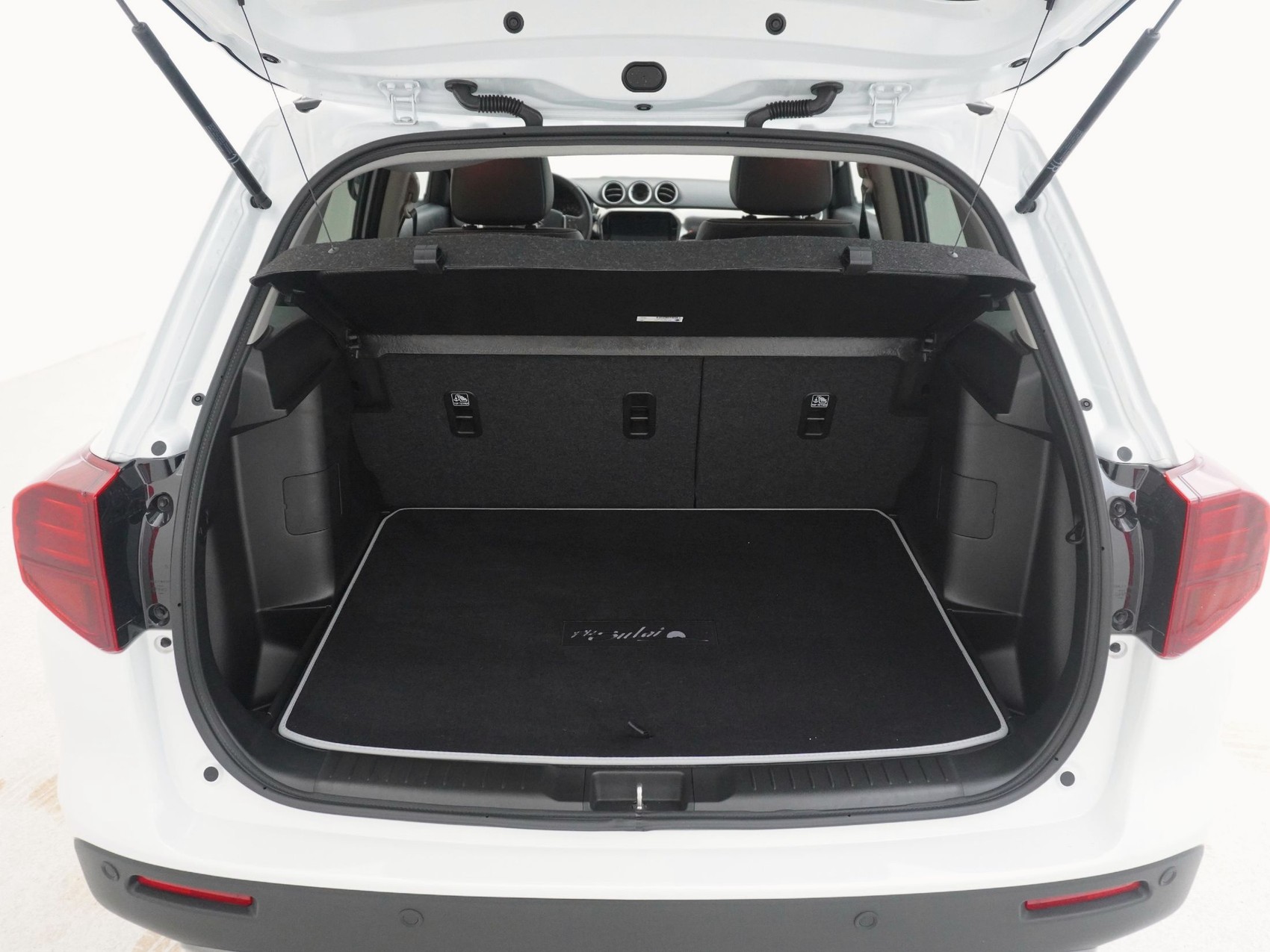 SUZUKI Vitara 1.5 Piz Sulai Top Hybrid 4x4-image-17