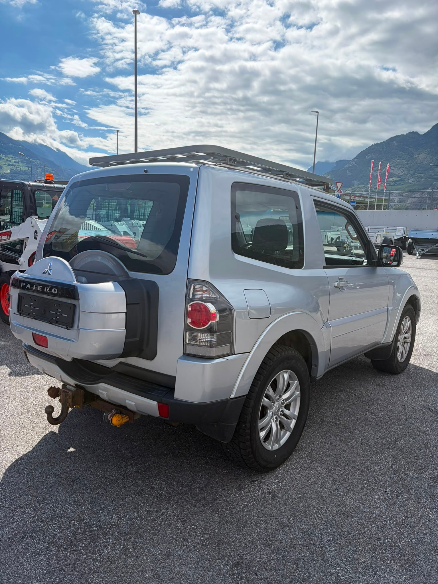 MITSUBISHI Pajero 3.2 DI-D Invite-image-5