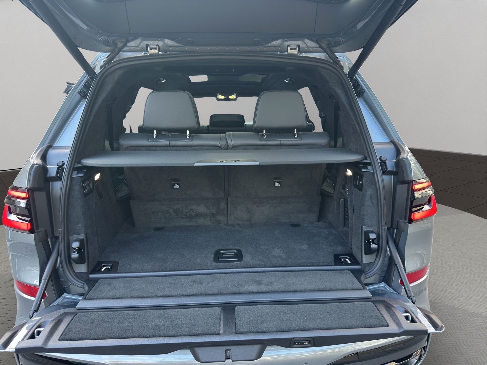 BMW X7 xDrive 48V 40d M Sport Pro Steptronic-image-18
