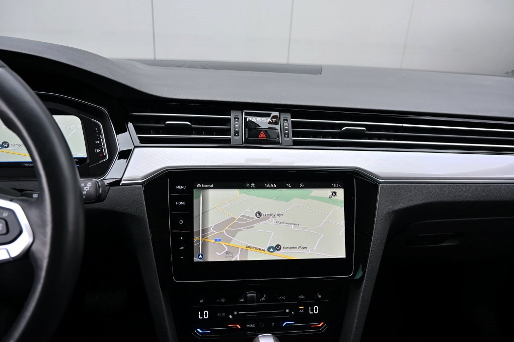 VW Passat 2.0 TDI BMT Business R-Line DSG-image-9
