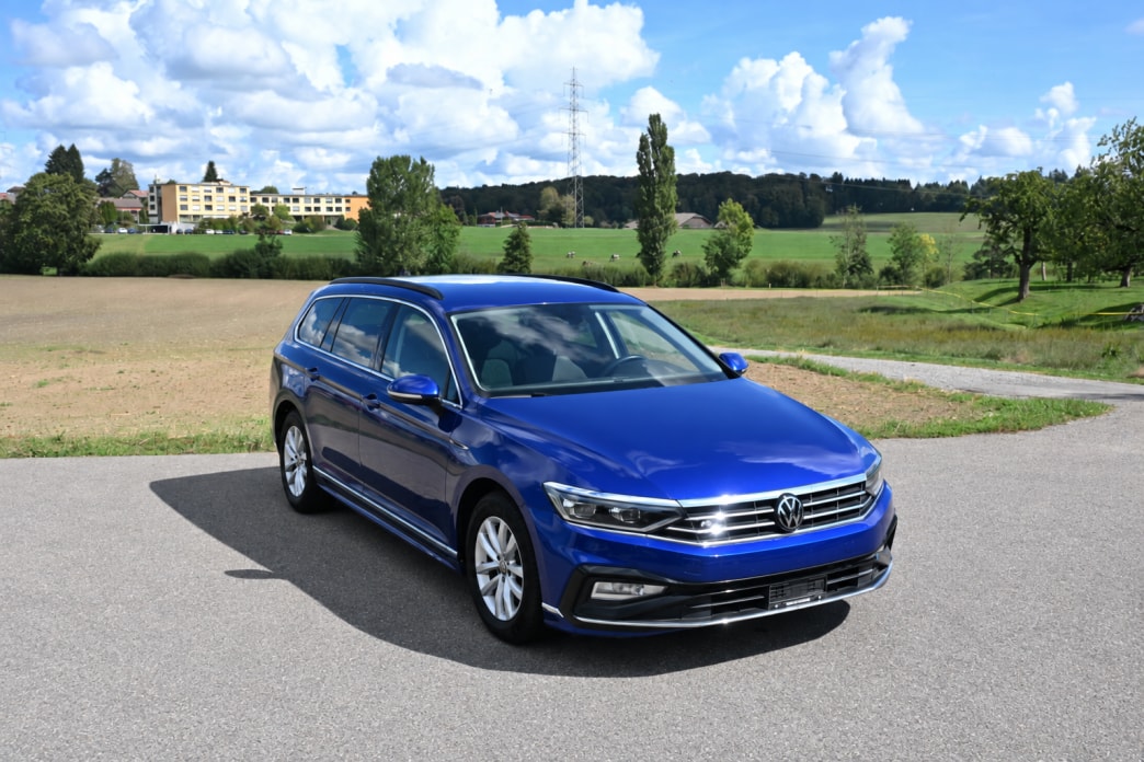 VW Passat 2.0 TDI BMT Business R-Line DSG-image-1