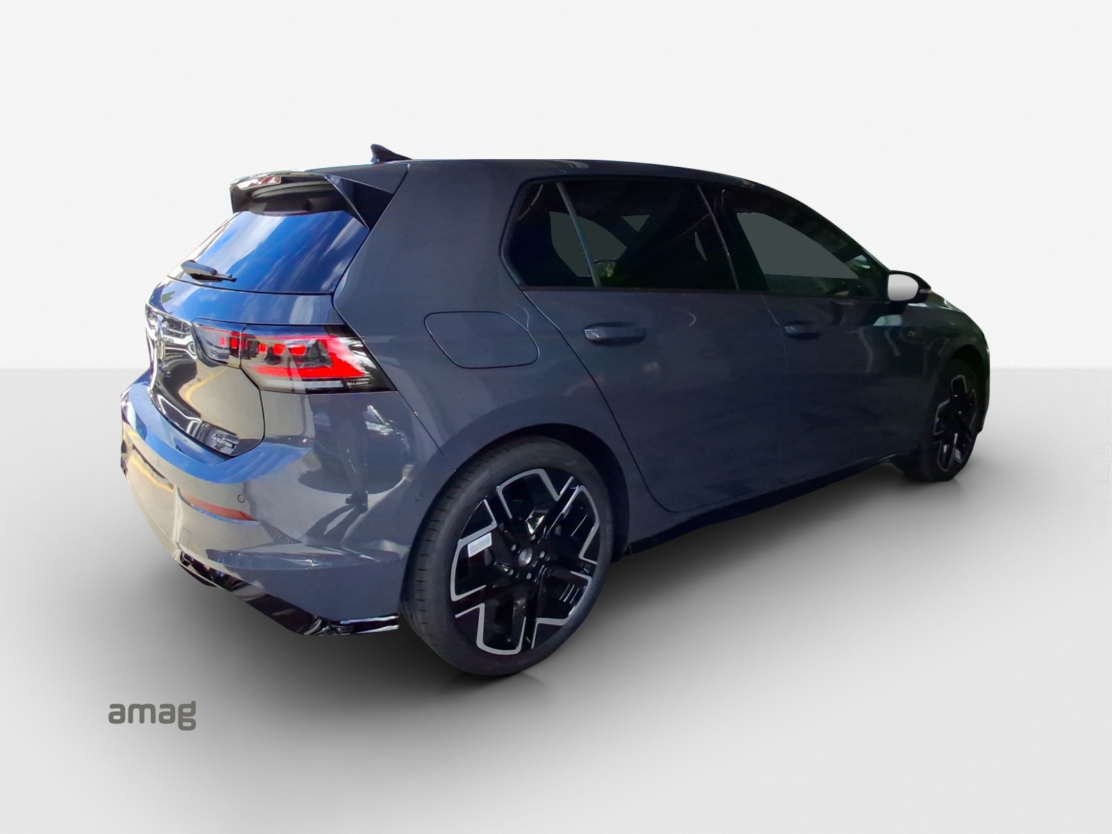 VW Golf 2.0 TSI R-Line DSG 4 Motion-image-4