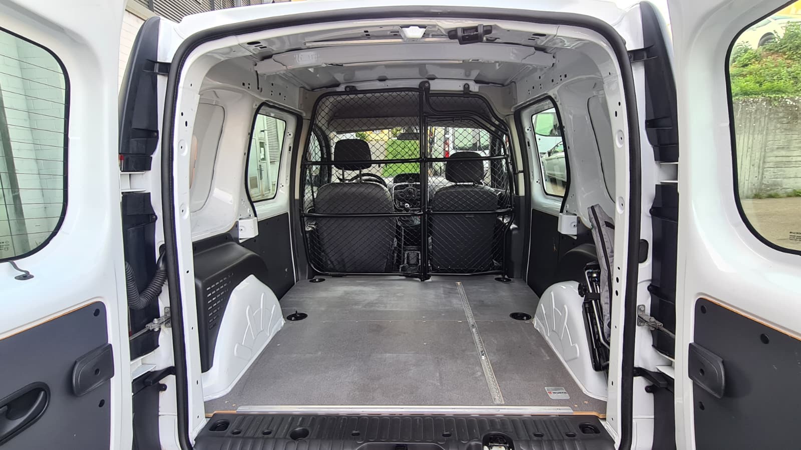 RENAULT Kangoo Medium dCi 95 ENERGY Access ** 2-Plätzer ** Klimaanlage ** Tempomat ** Anh-Kupplung ** Frisch Ab MFK & Service **-image-9