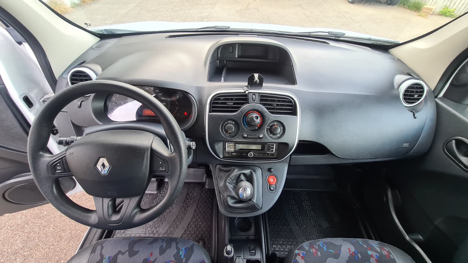 RENAULT Kangoo Medium dCi 95 ENERGY Access ** 2-Plätzer ** Klimaanlage ** Tempomat ** Anh-Kupplung ** Frisch Ab MFK & Service **-image-11