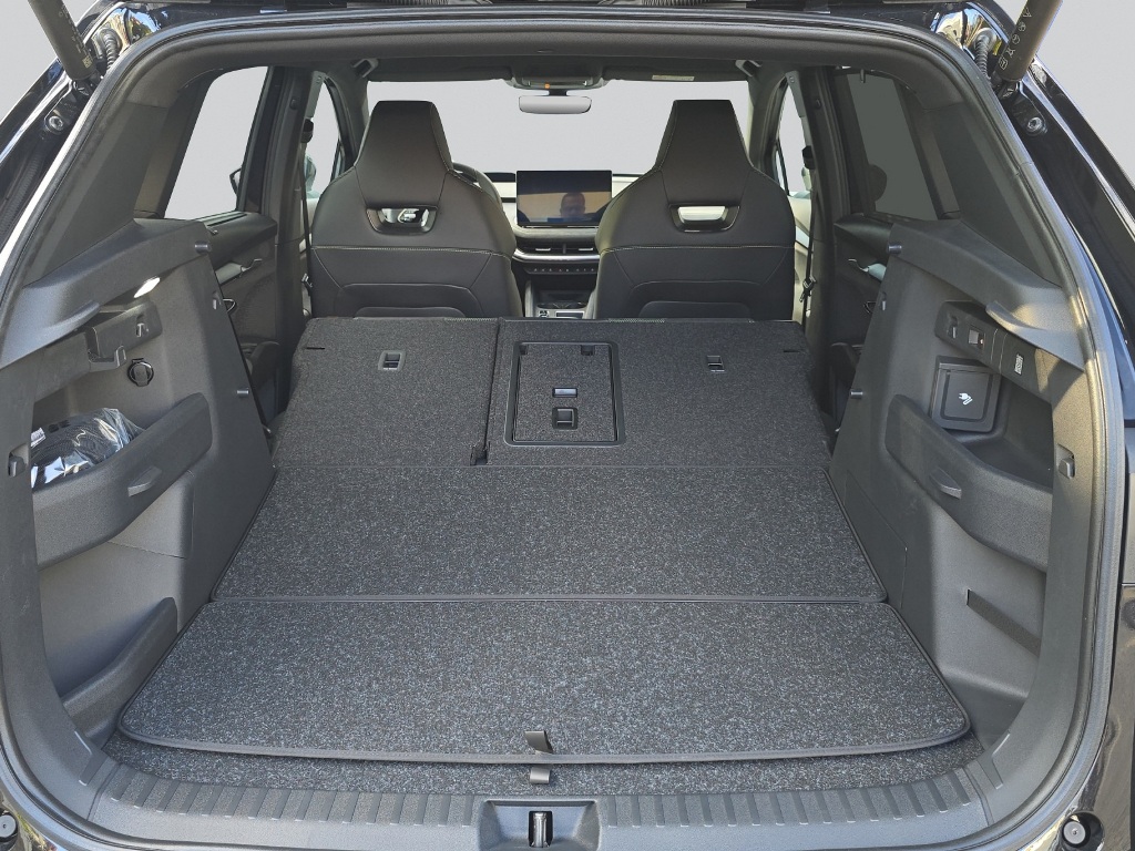SKODA Elroq RS 4x4 Maxx MY27-image-25
