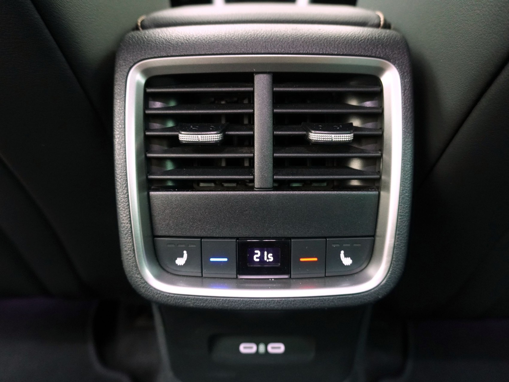 SKODA Octavia 1.5 TSI DSG mHEV Selection Lodge-image-12