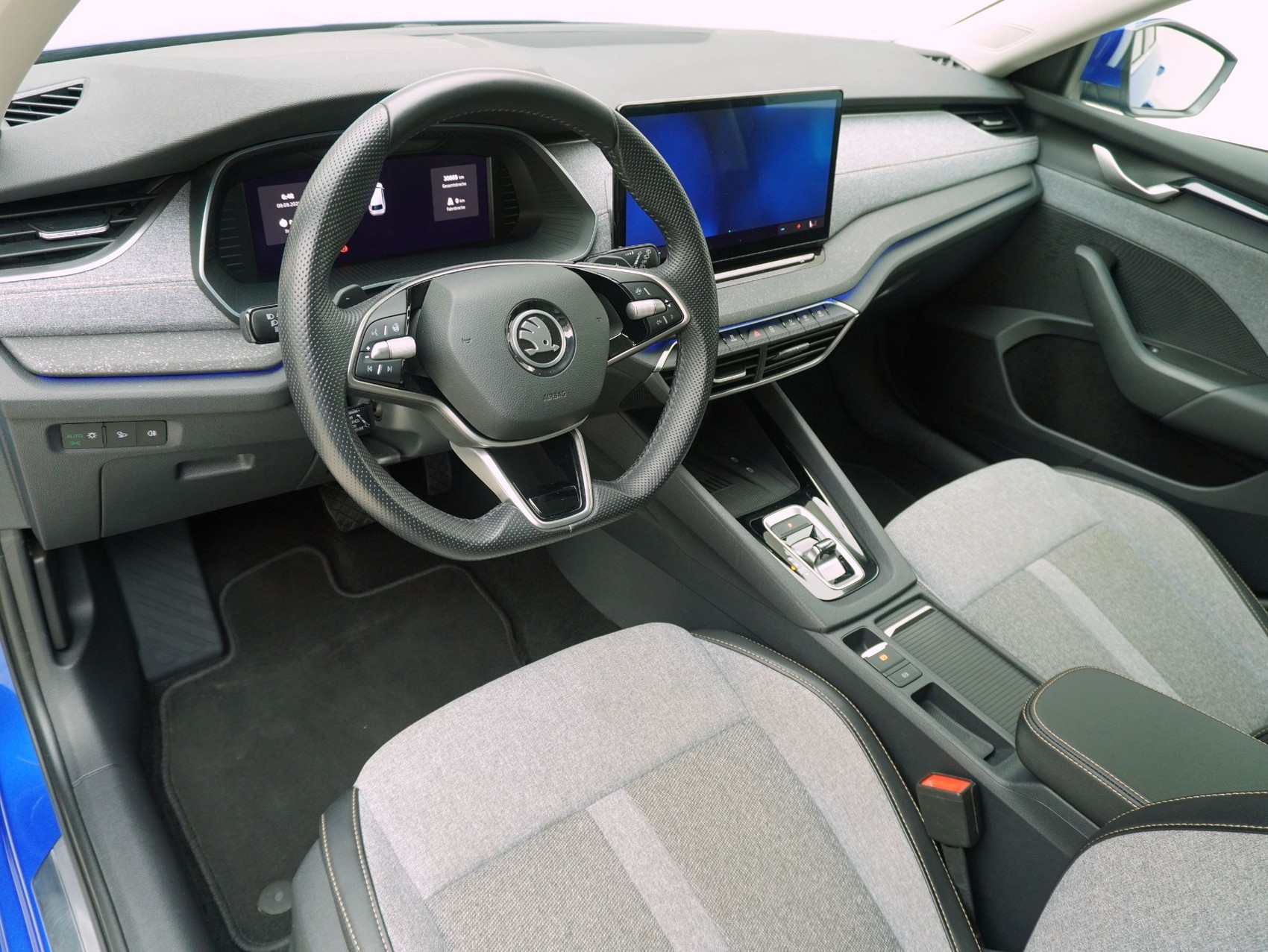 SKODA Octavia 1.5 TSI DSG mHEV Selection Lodge-image-9