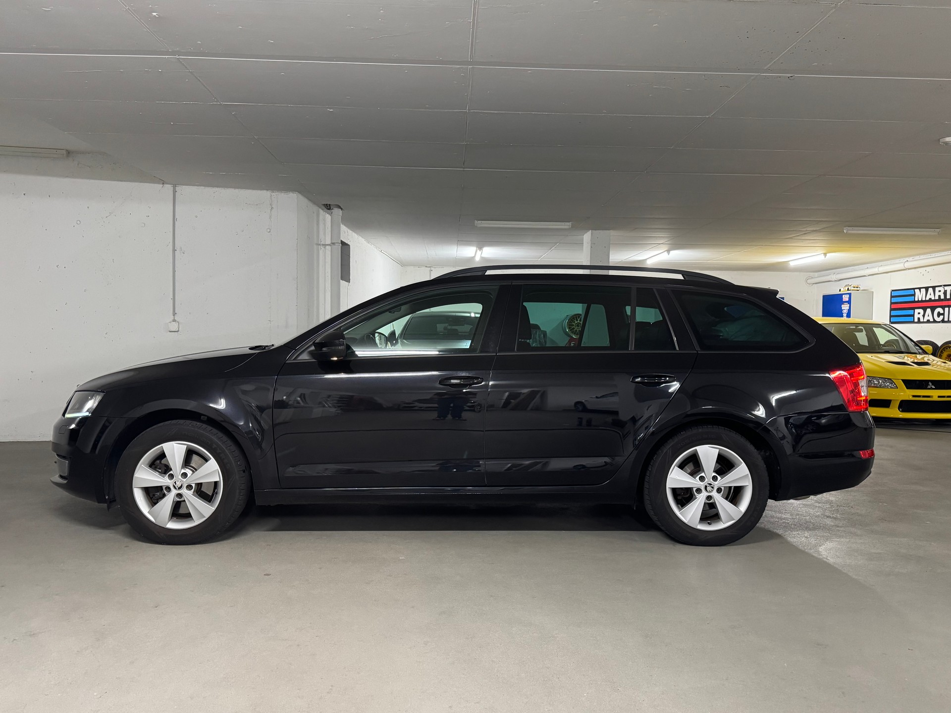 SKODA Octavia Combi 1.8 TSI Ambition 4x4 DSG-image-3