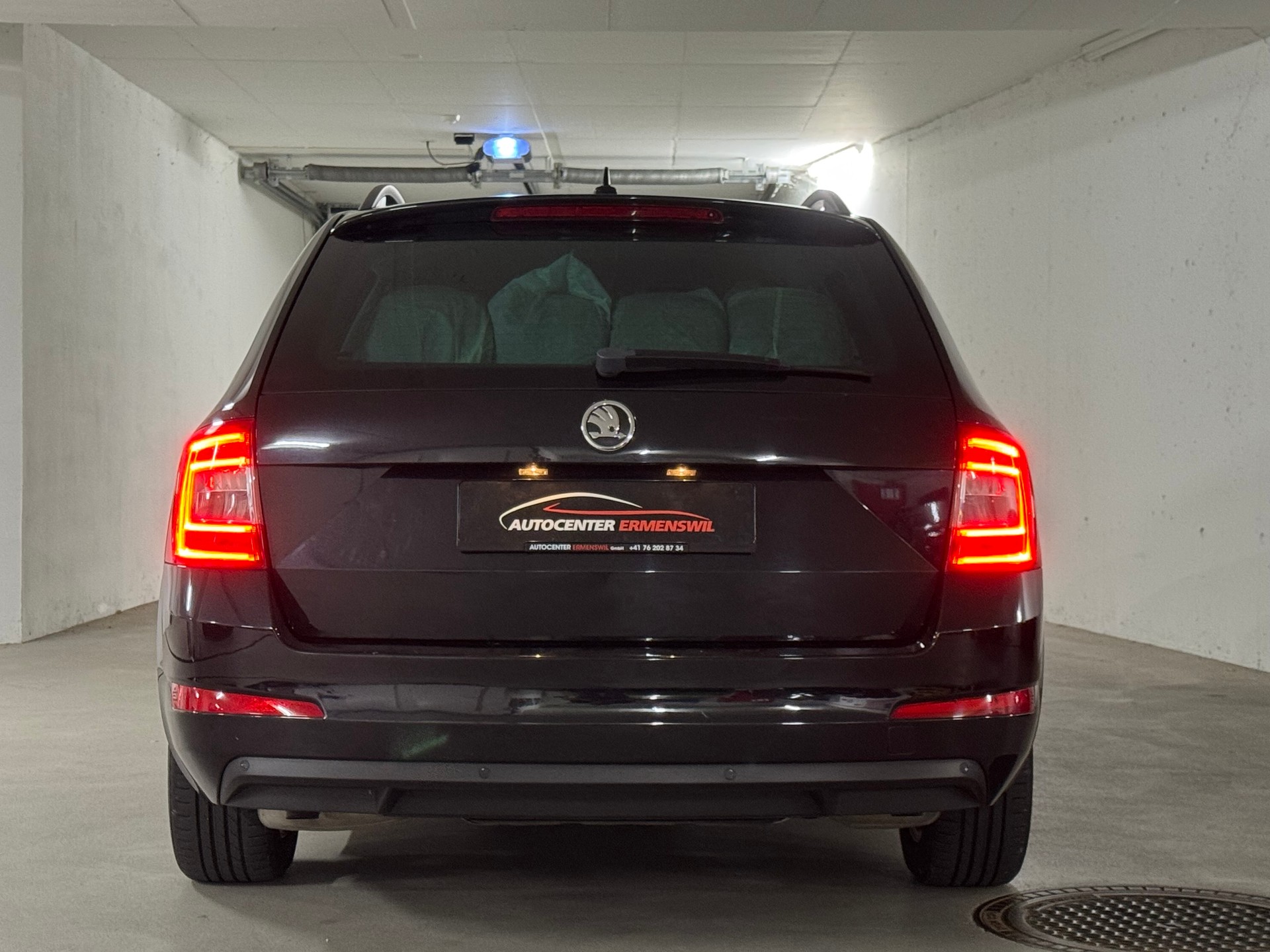 SKODA Octavia Combi 1.8 TSI Ambition 4x4 DSG-image-5