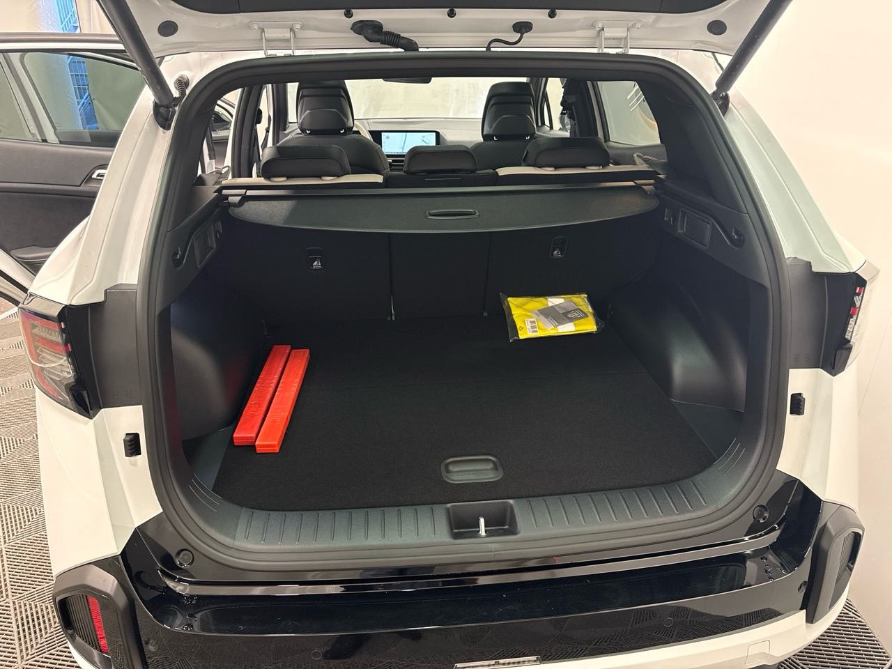 KIA Sportage 1.6T-GDi HEV GT-Line-image-13