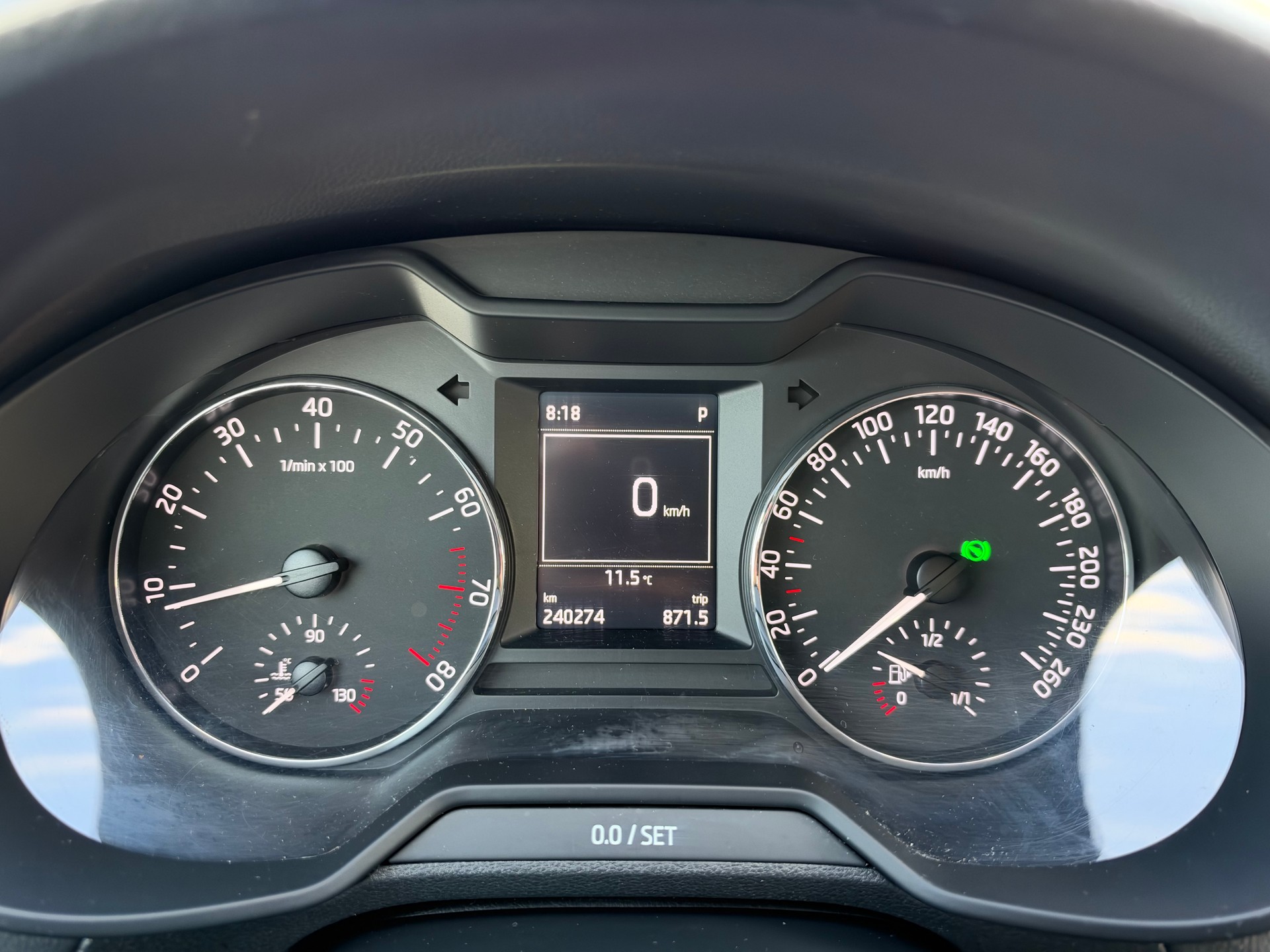 SKODA Octavia Combi 1.8 TSI Ambition 4x4 DSG-image-21