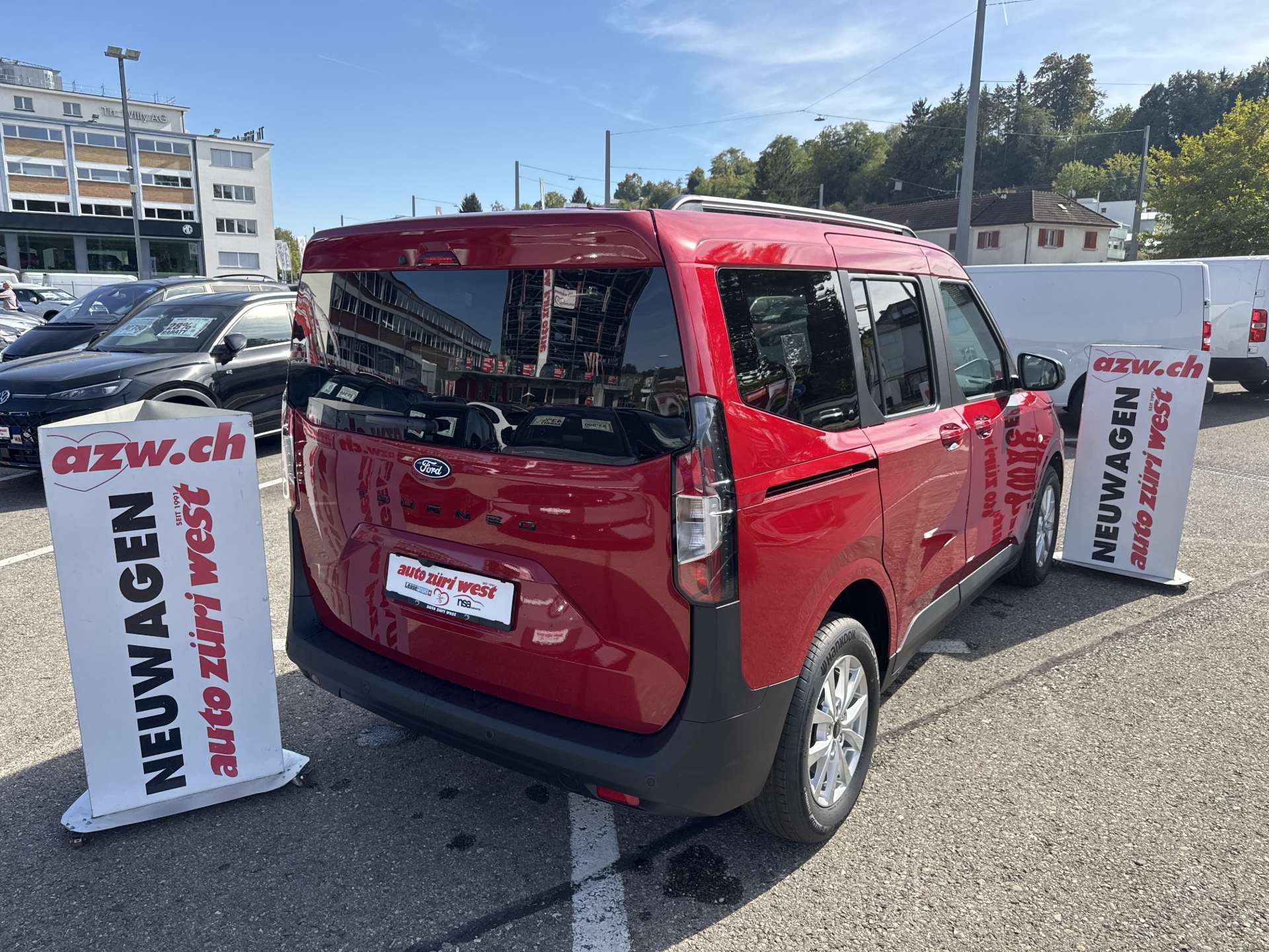 FORD Tourneo Courier 1.0 EcoBoost Titanium Automat-showroom-element-2