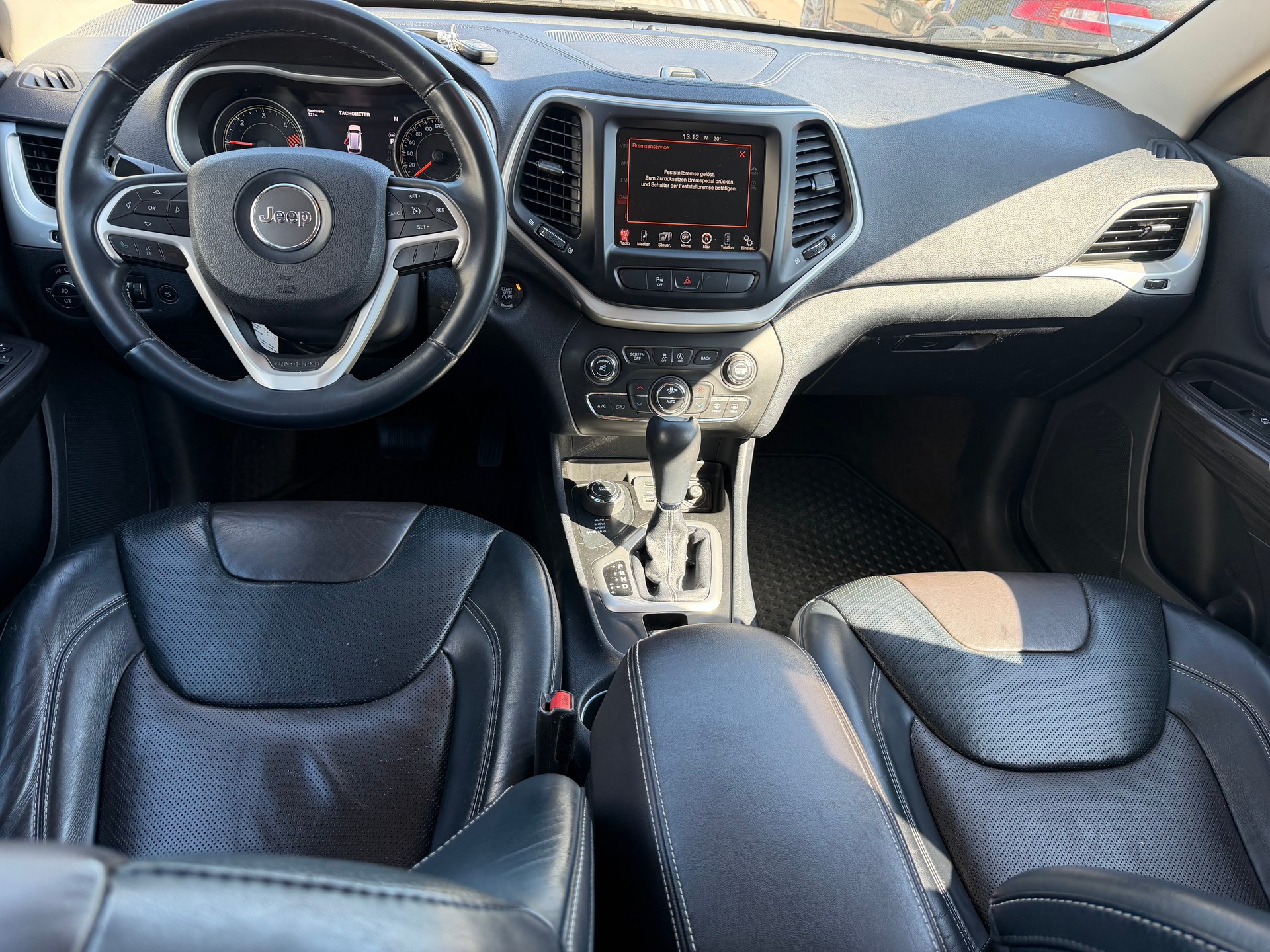 JEEP Cherokee 2.0TD Limited AWD Active Drive II 9ATX-image-9