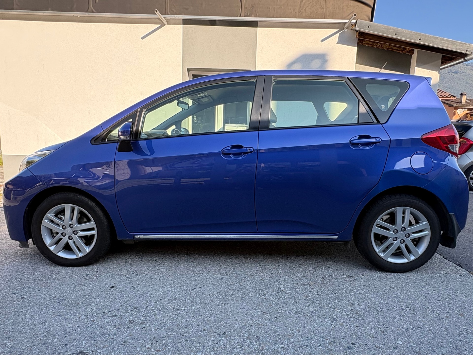 SUBARU Trezia 1.4D Swiss Automatic-image-5