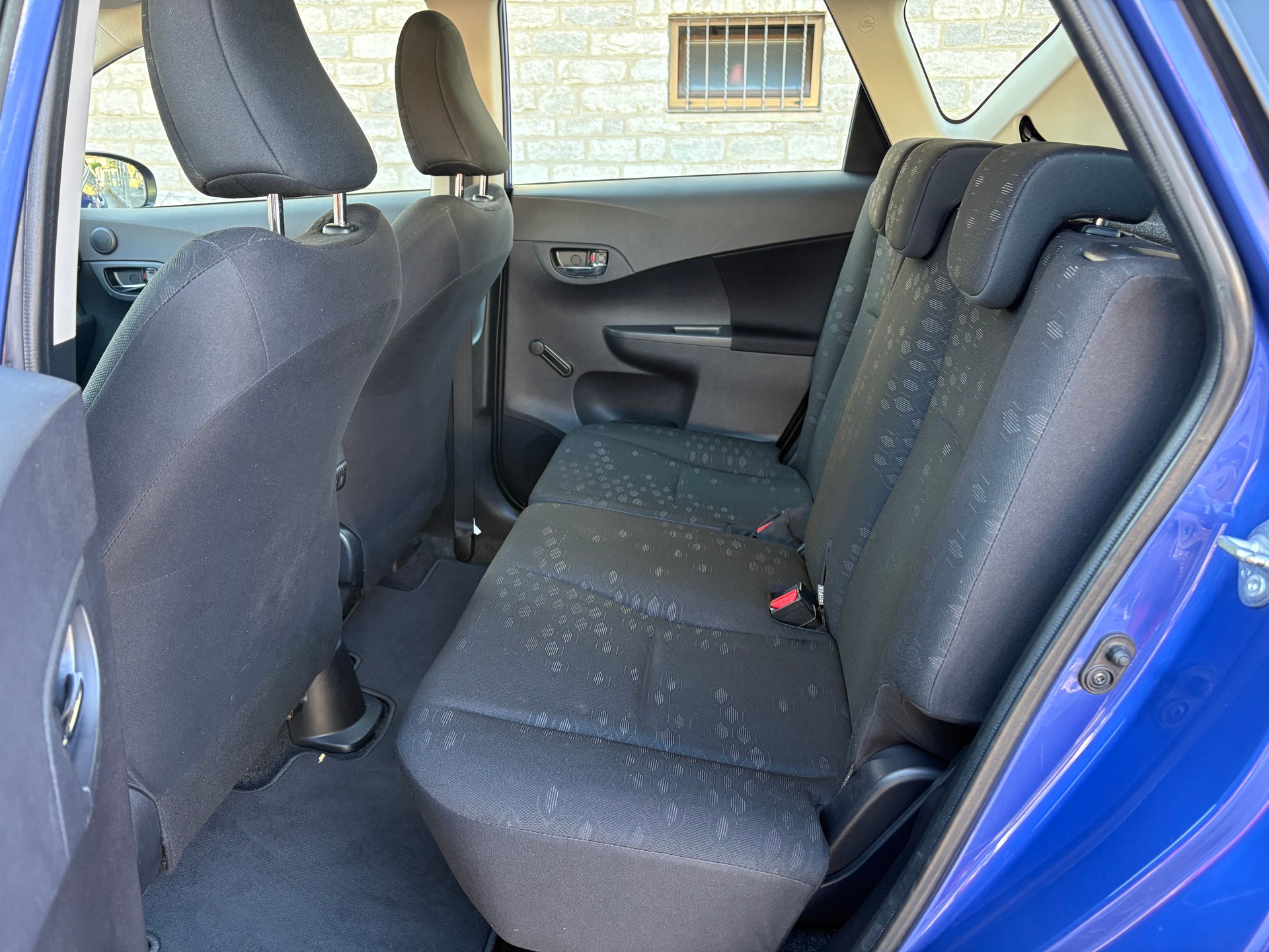 SUBARU Trezia 1.4D Swiss Automatic-image-10