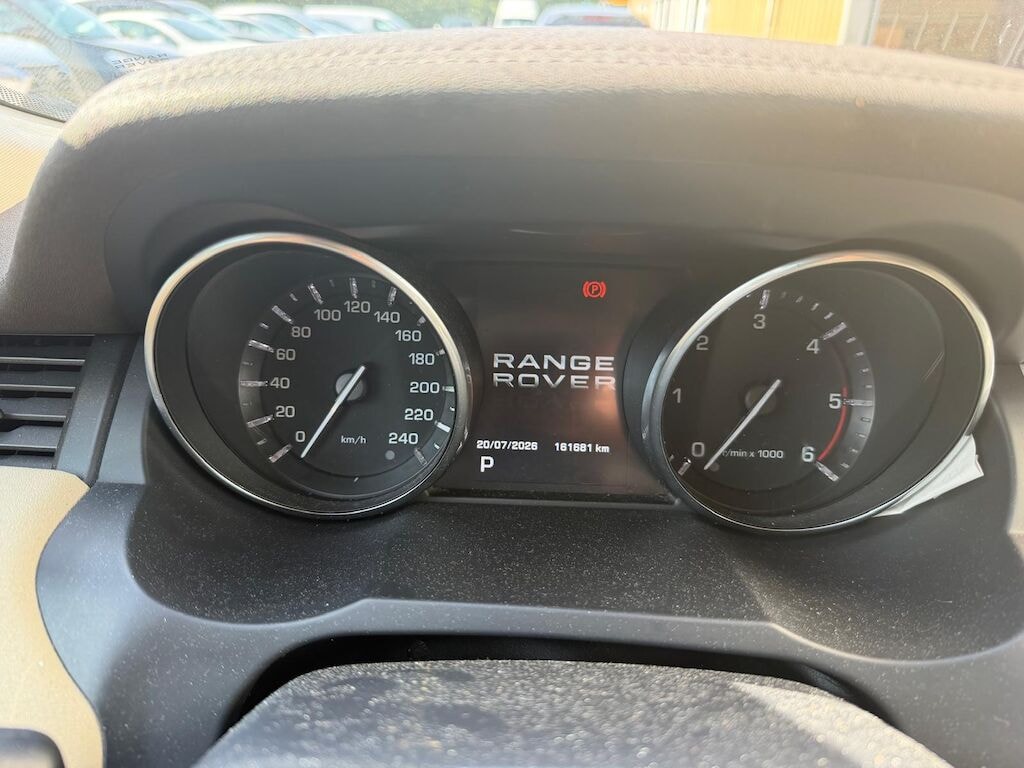 VOLVO XC60 D5 AWD Momentum Geartronic-image-14