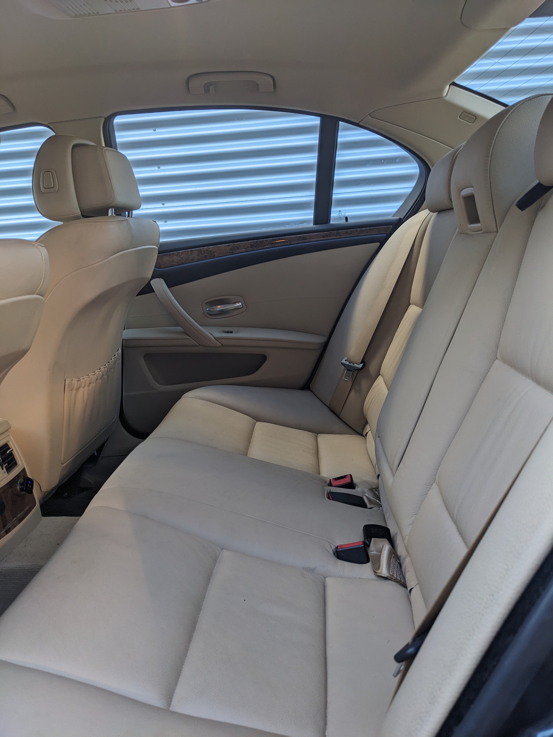 BMW 530i-image-5
