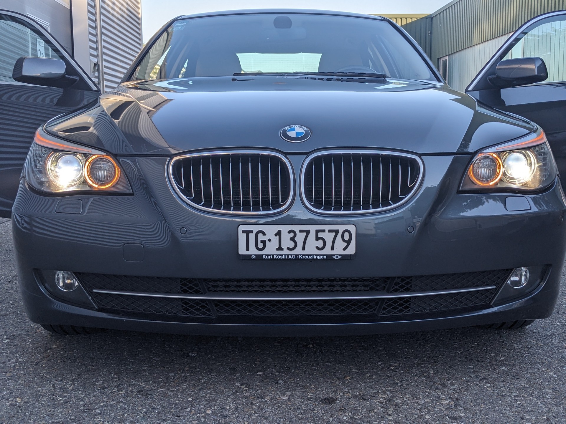 BMW 530i-image-0