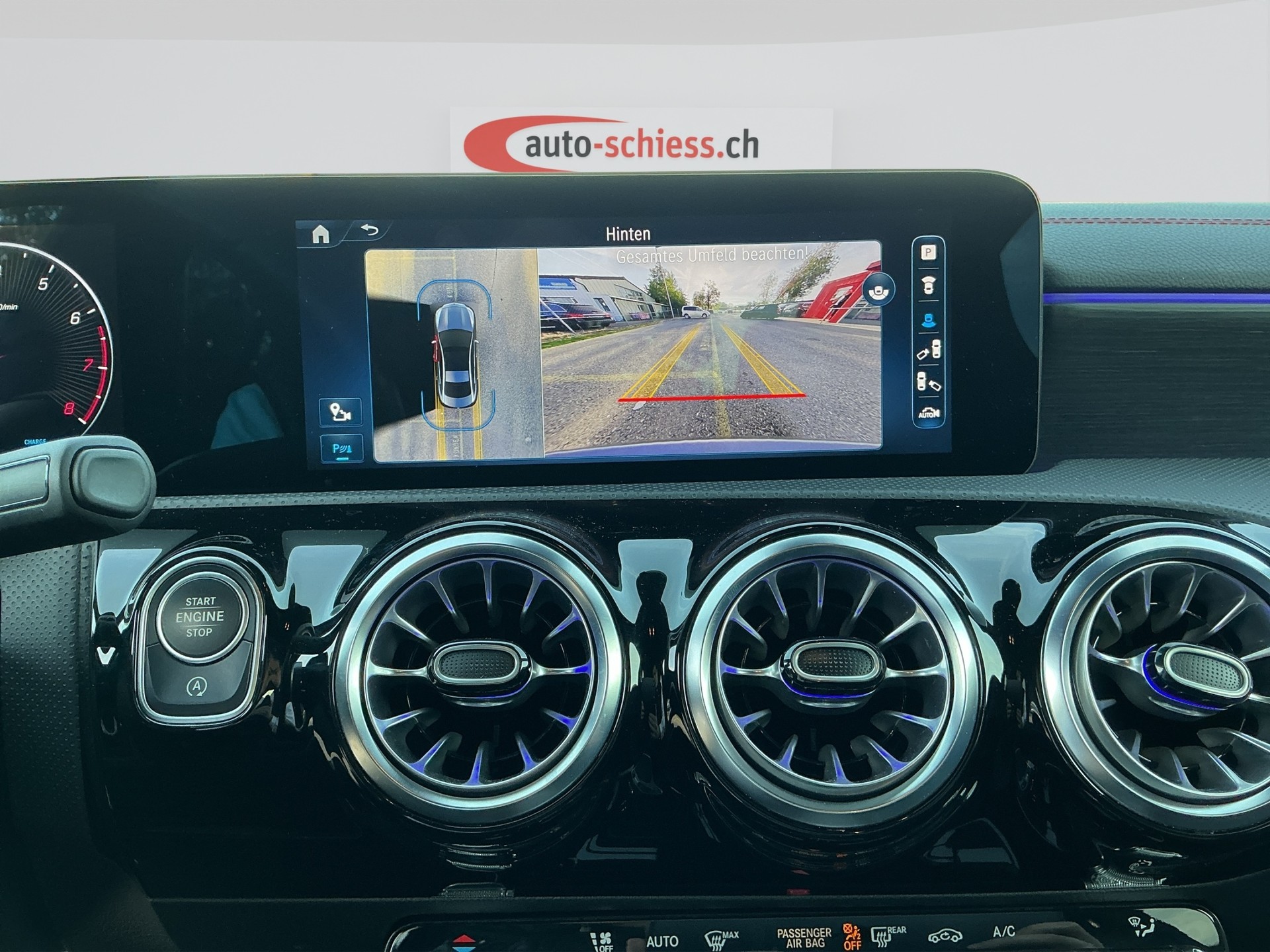 MERCEDES-BENZ CLA 180 AMG Line Night 7G-DCT-image-9