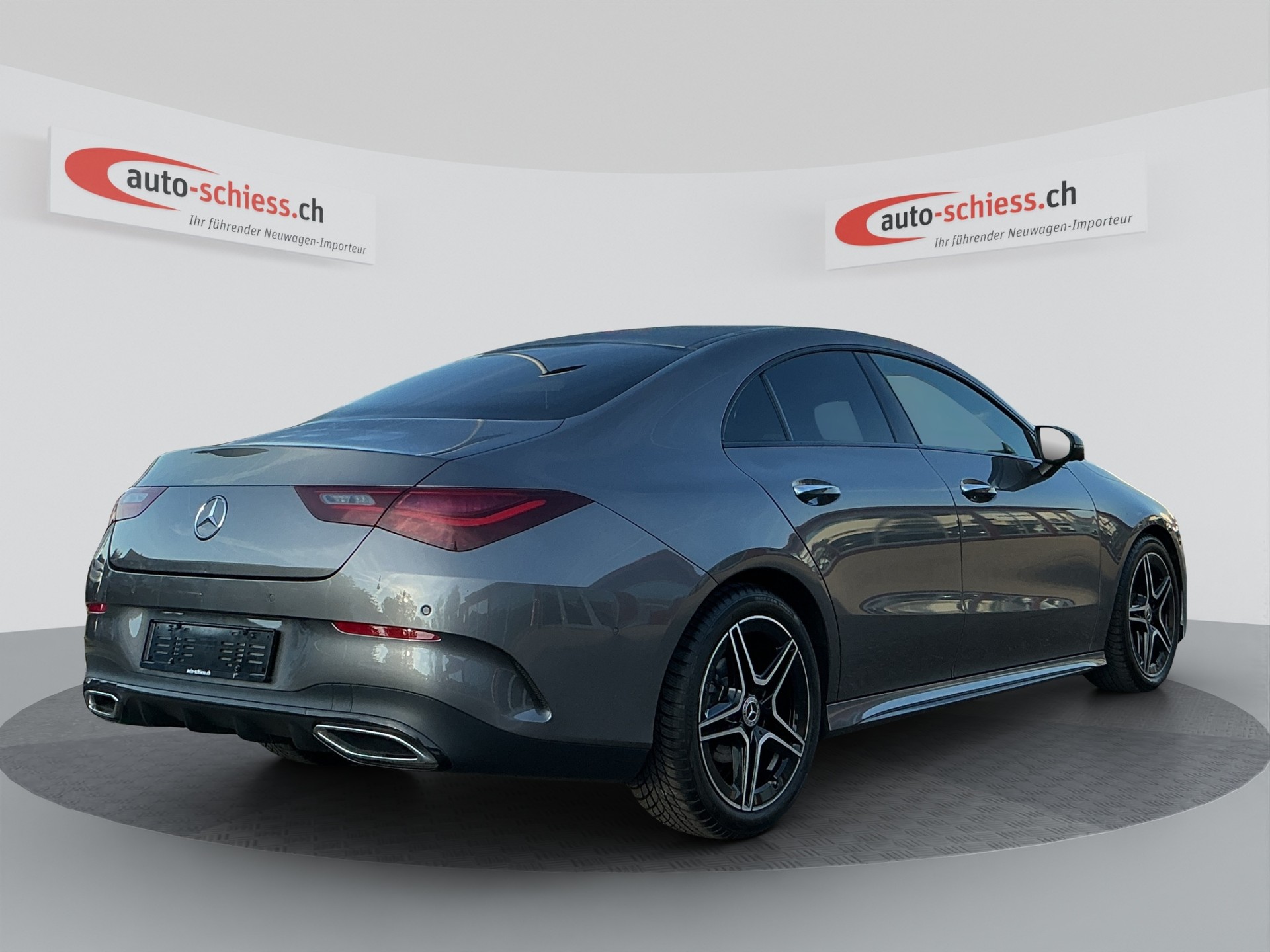 MERCEDES-BENZ CLA 180 AMG Line Night 7G-DCT-image-4