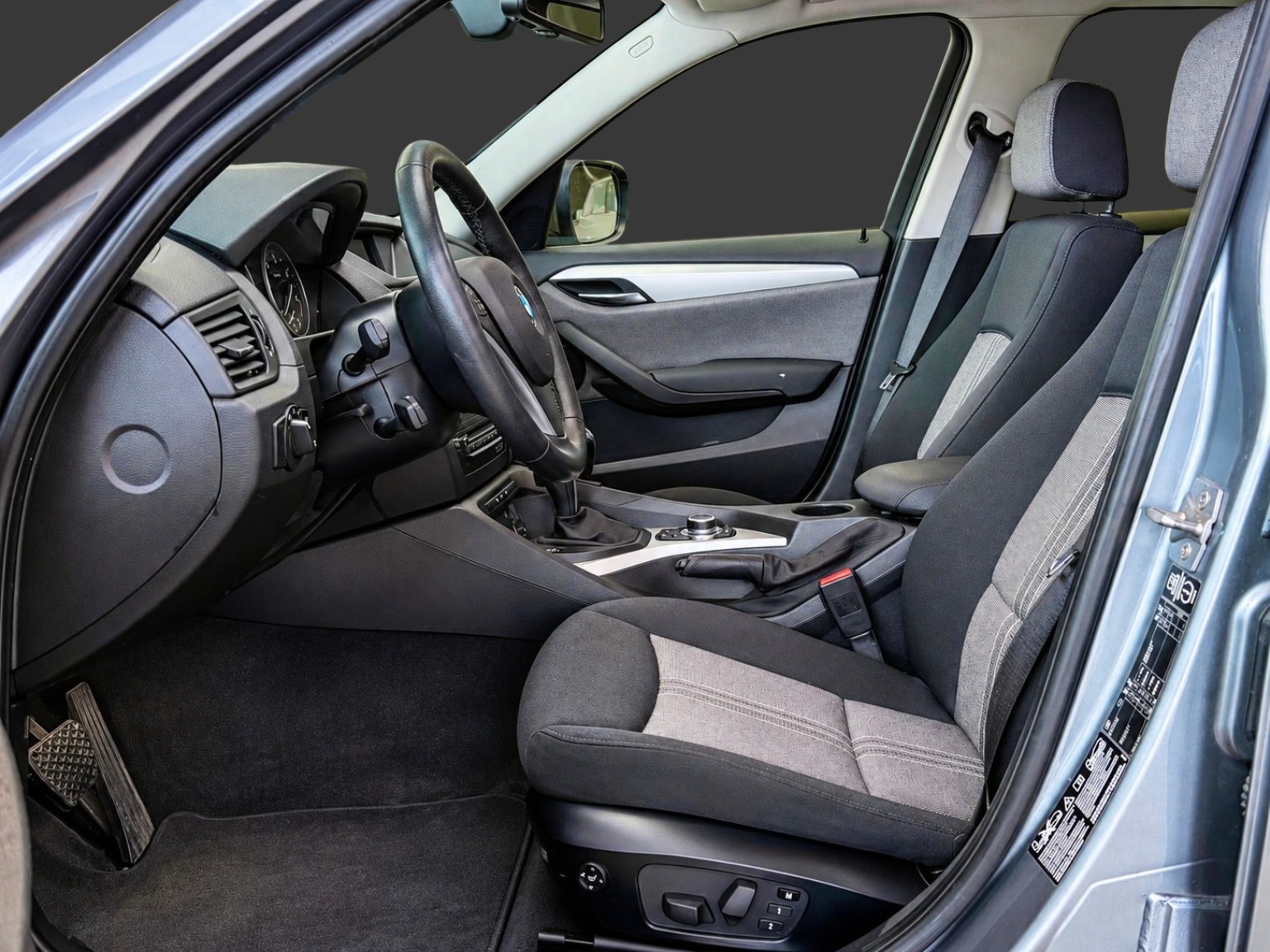 BMW X1 xDrive 23d Steptronic-image-14