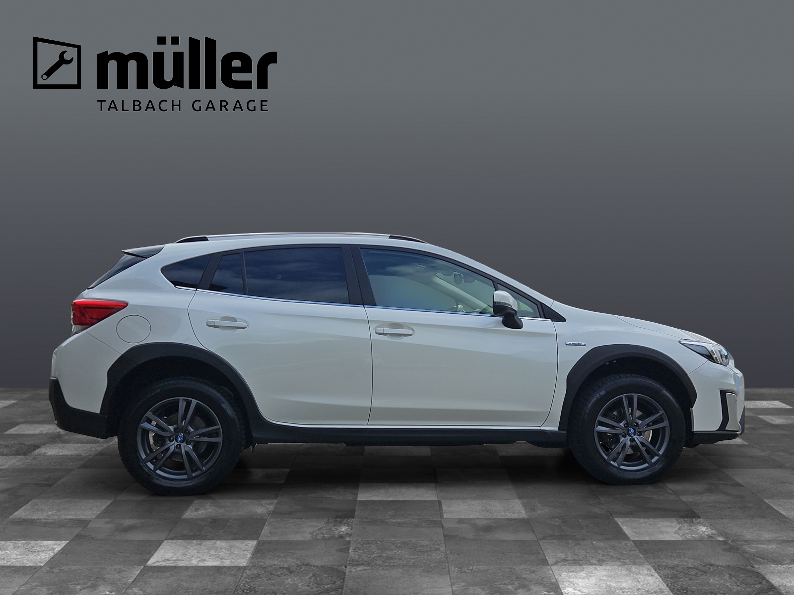 SUBARU XV 2.0 e-Boxer Swiss Plus AWD Lineartronic-image-5