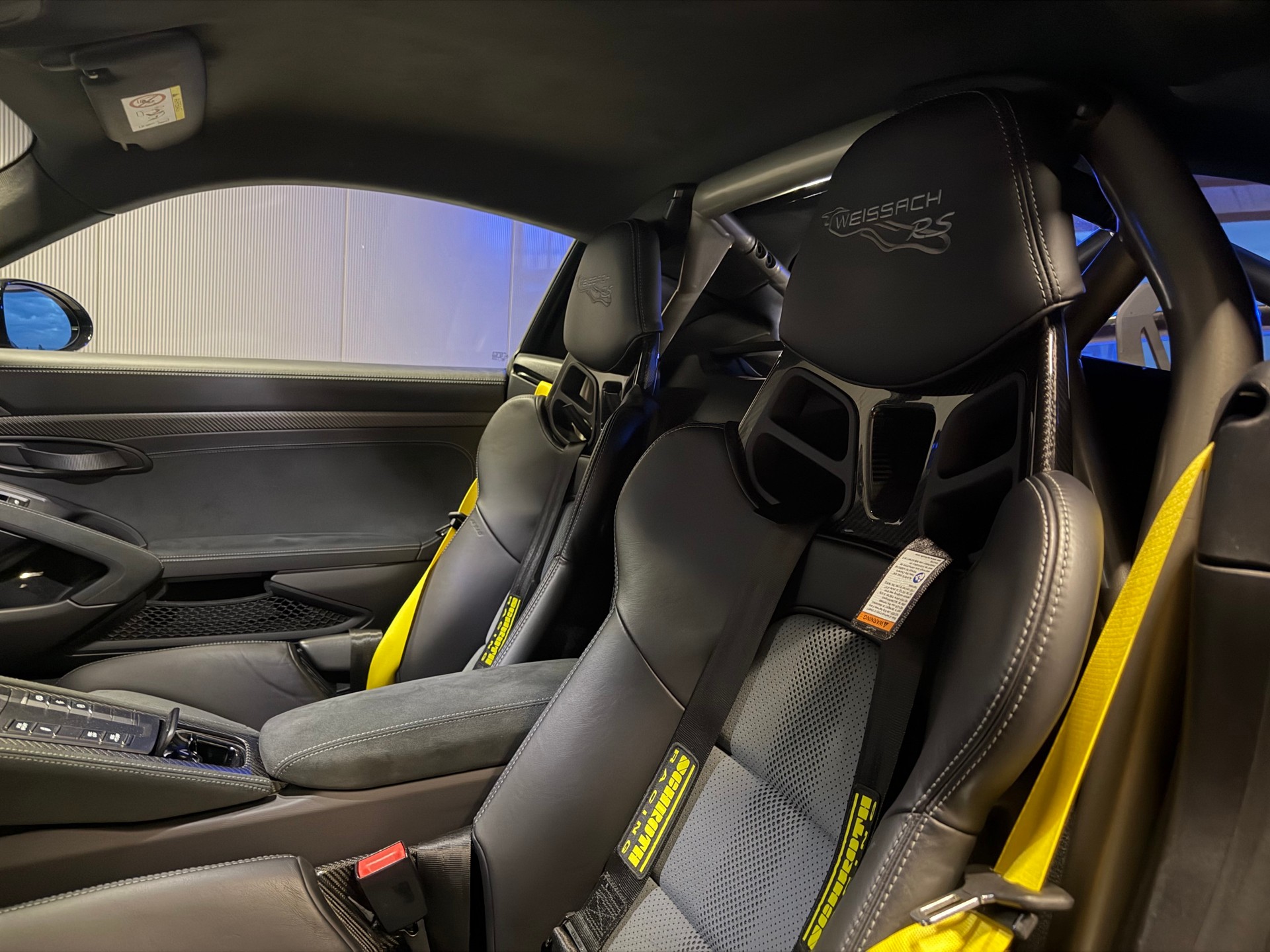 PORSCHE 718 Cayman GT4 RS Weissach & Keramik-image-15