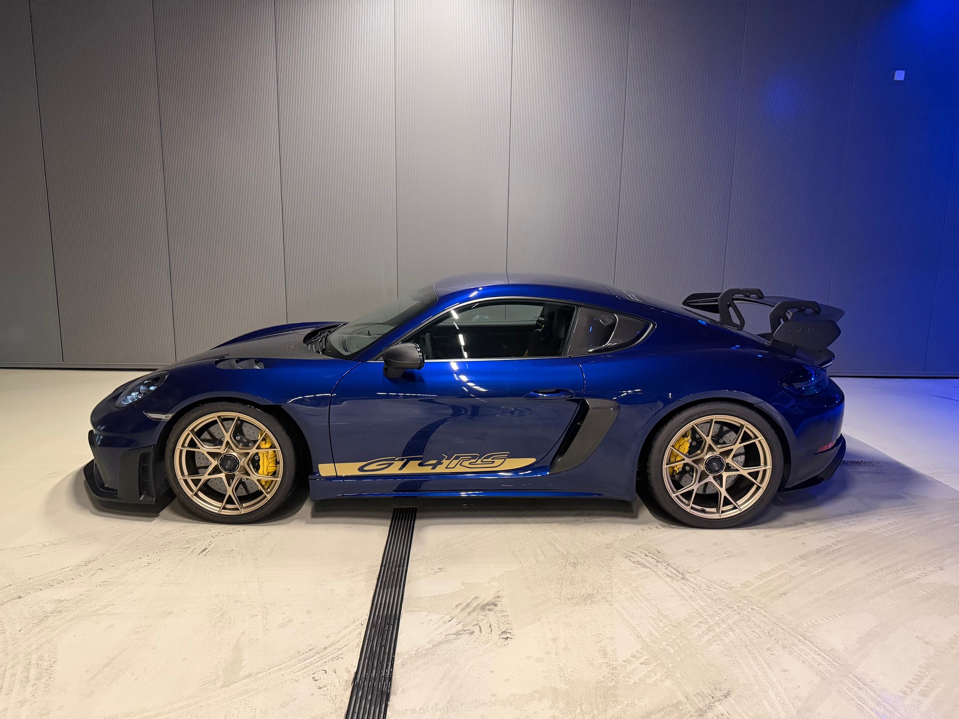 PORSCHE 718 Cayman GT4 RS Weissach & Keramik-image-6