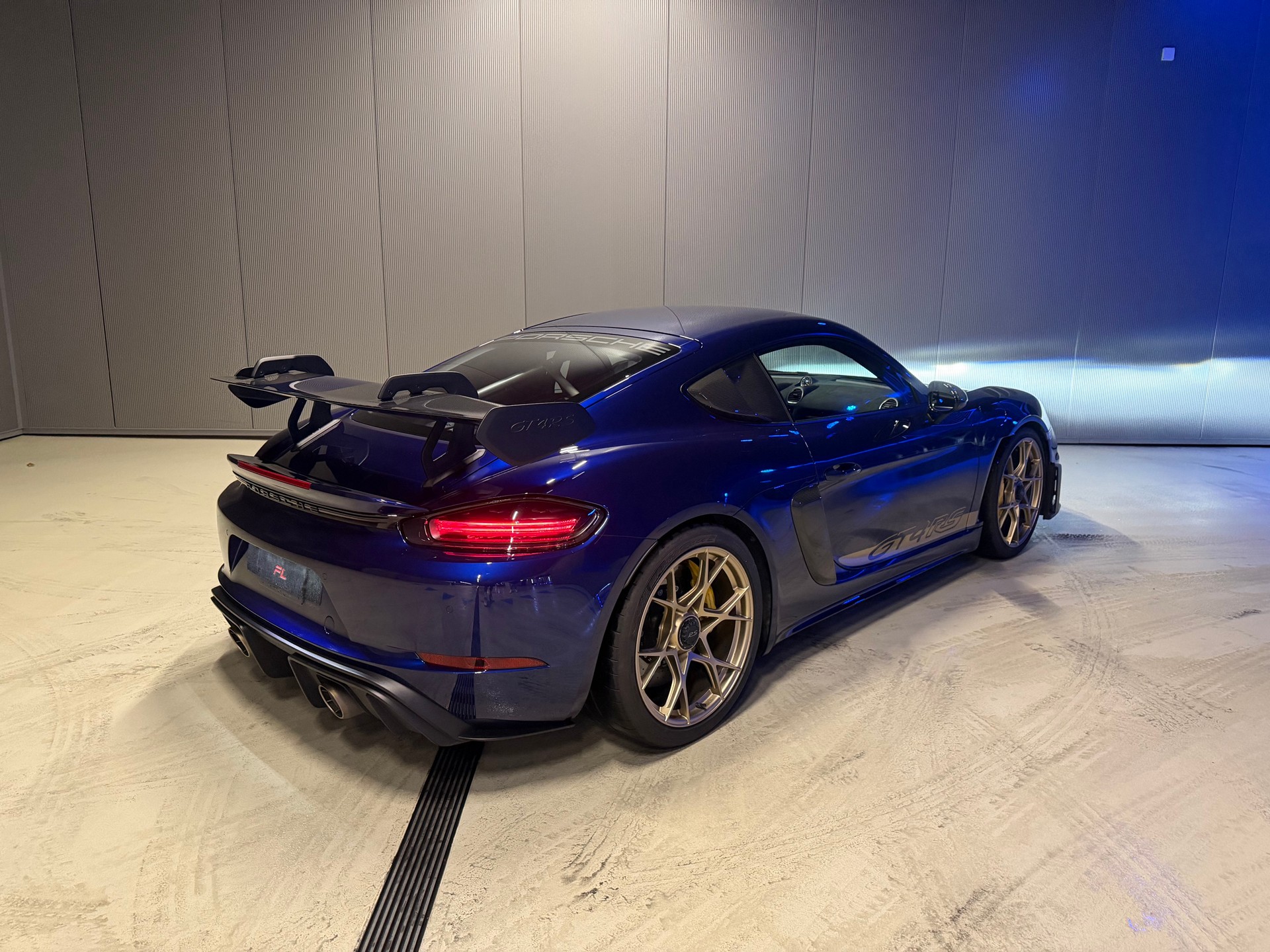PORSCHE 718 Cayman GT4 RS Weissach & Keramik-image-12
