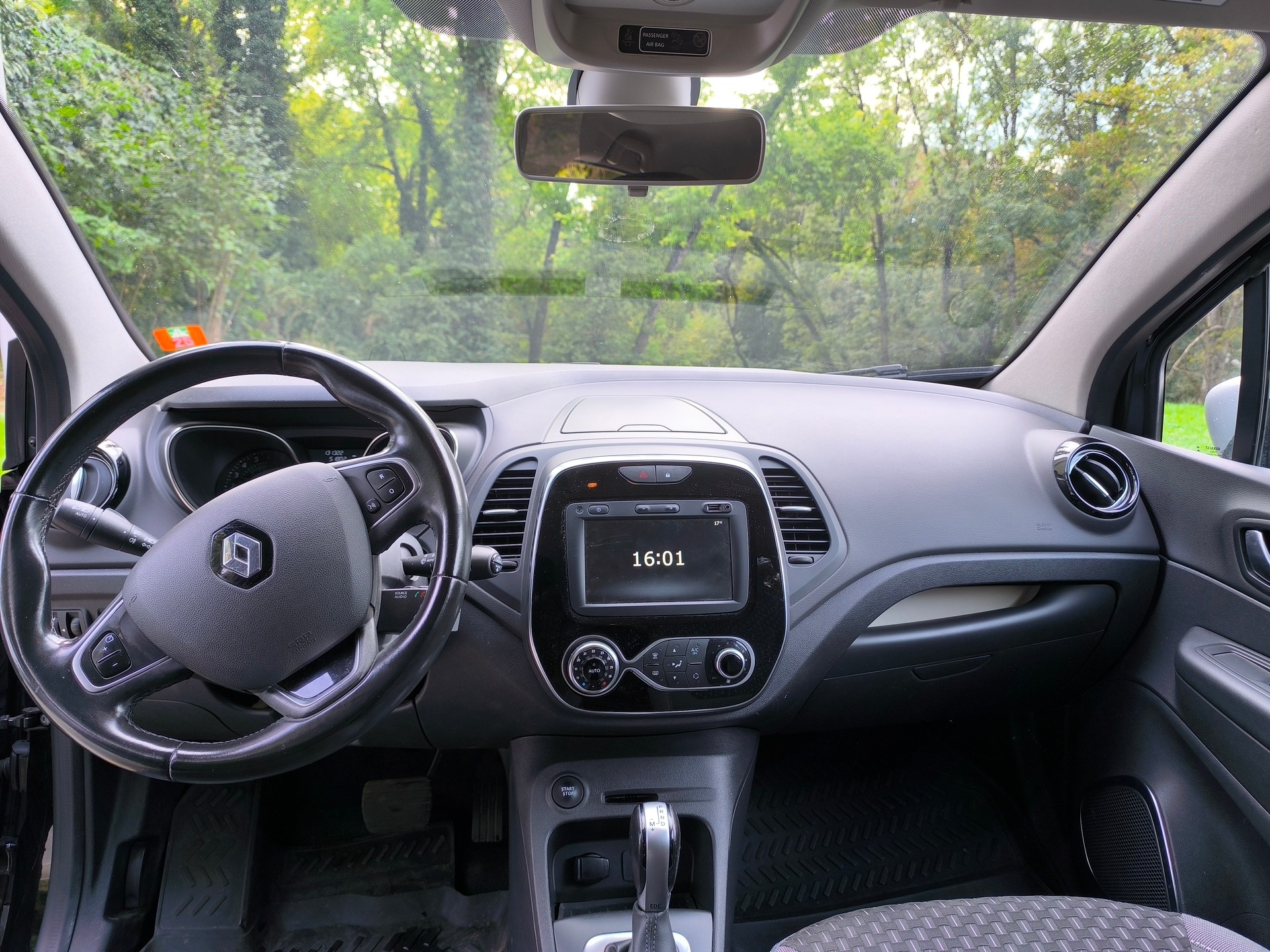 RENAULT 1.3 TCe Intens EDC S/S PF-image-3