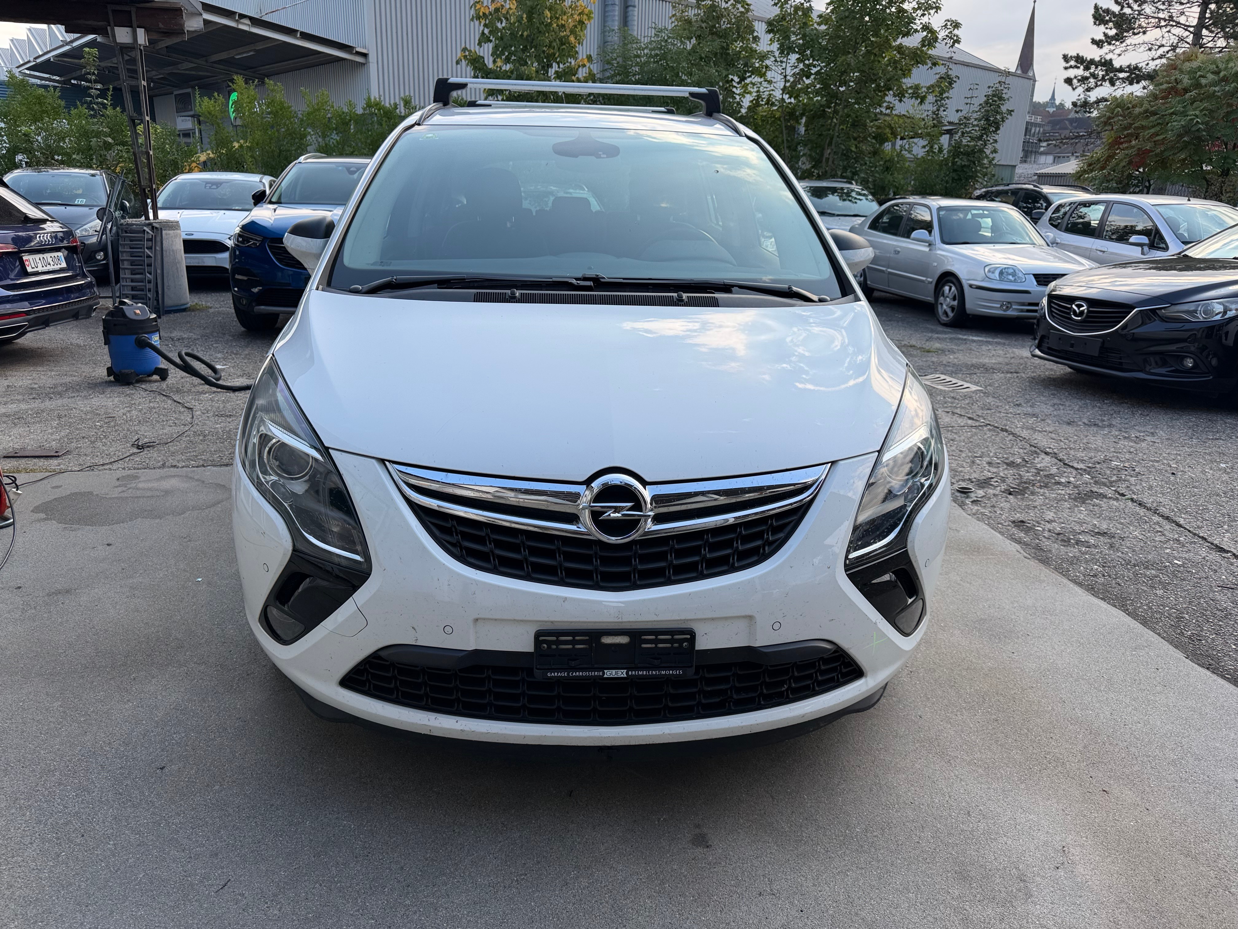 Car photo