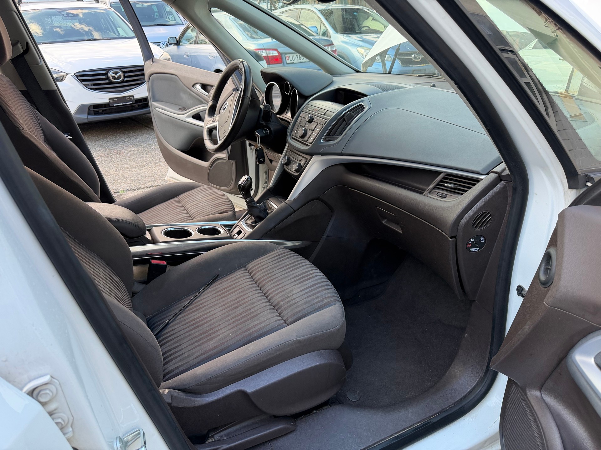 OPEL Zafira Tourer 1.4i 16V Cosmo-image-6