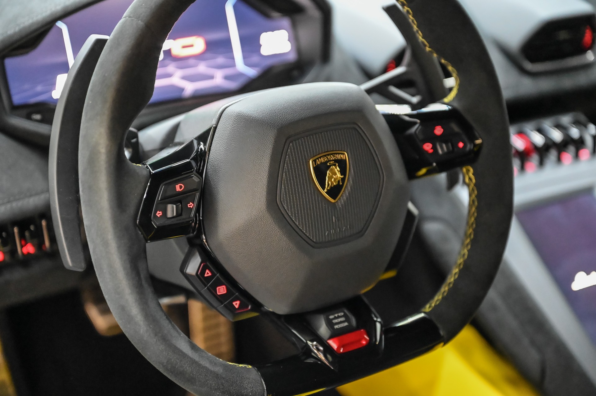 LAMBORGHINI Huracan Coupé 5.2 STO-image-31
