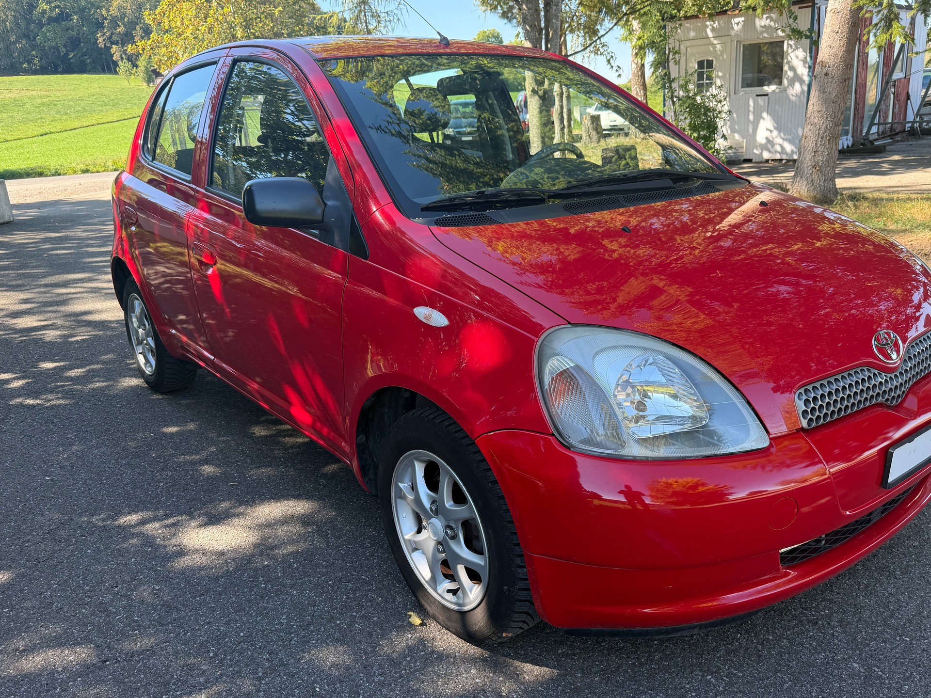 TOYOTA Yaris 1.3 Linea Sol-image-1