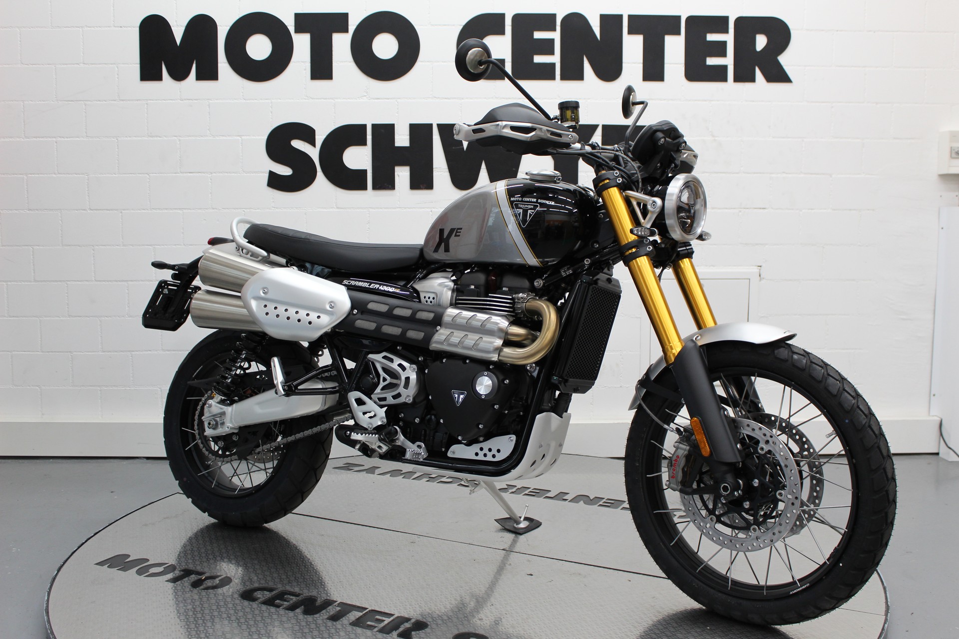 TRIUMPH Scrambler 1200 XE-showroom-element-1