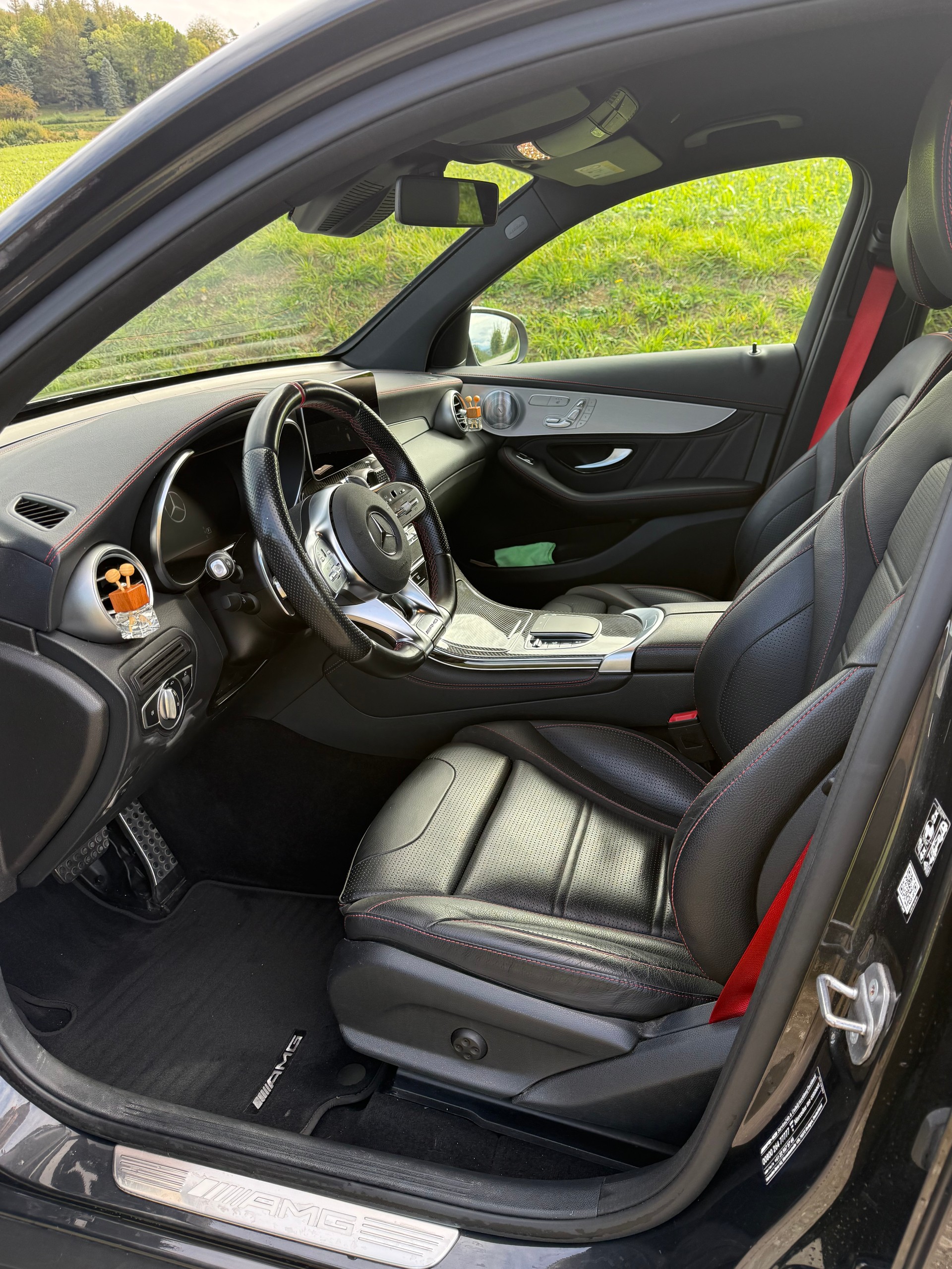 MERCEDES-BENZ GLC 43 AMG 4m-image-3