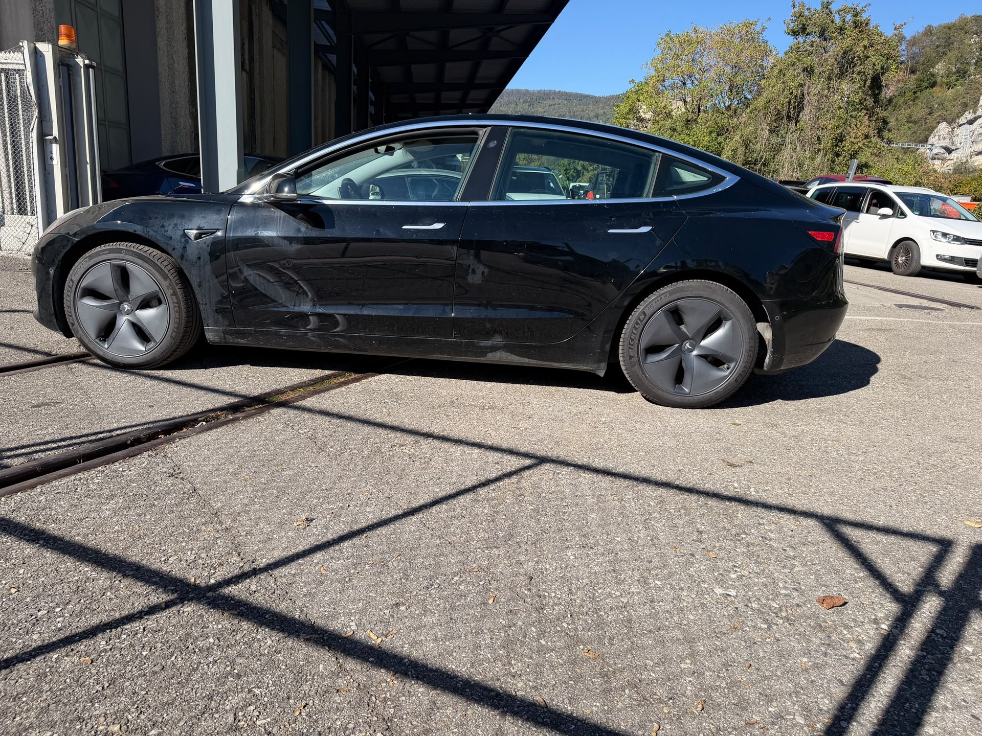 TESLA Model 3 Long Range Dual Motor AWD-image-9