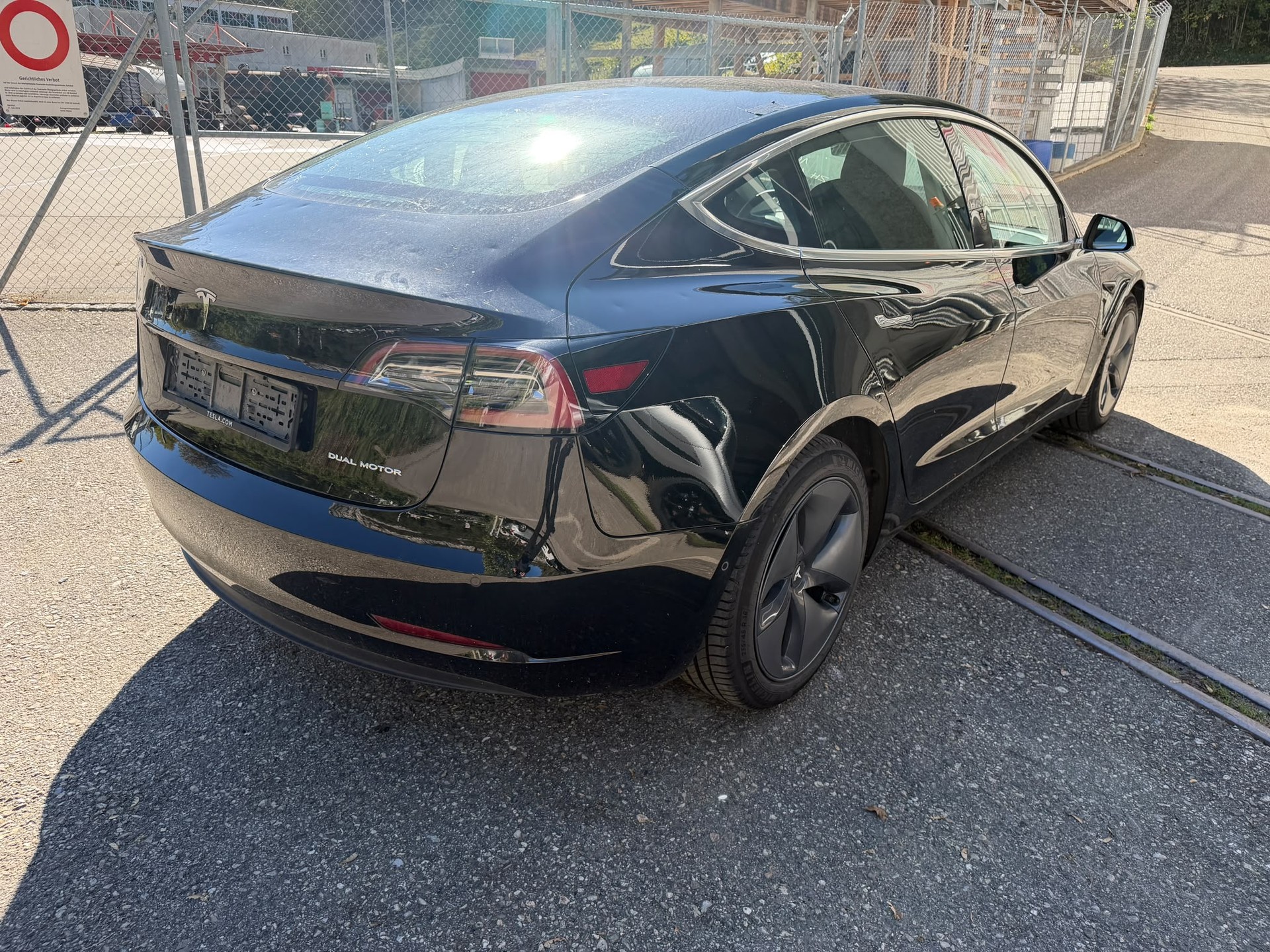 TESLA Model 3 Long Range Dual Motor AWD-image-10