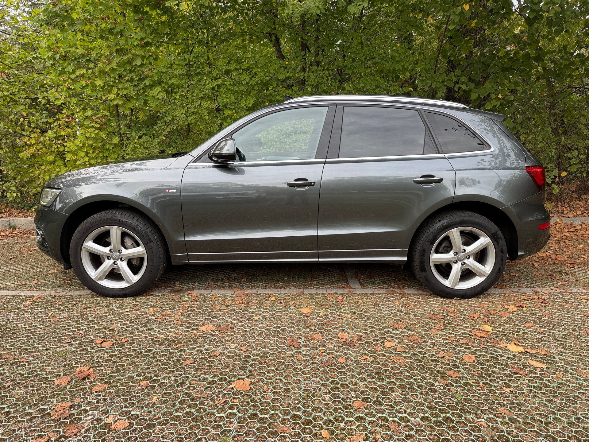 AUDI Q5 2.0 TDI quattro S-tronic-image-6
