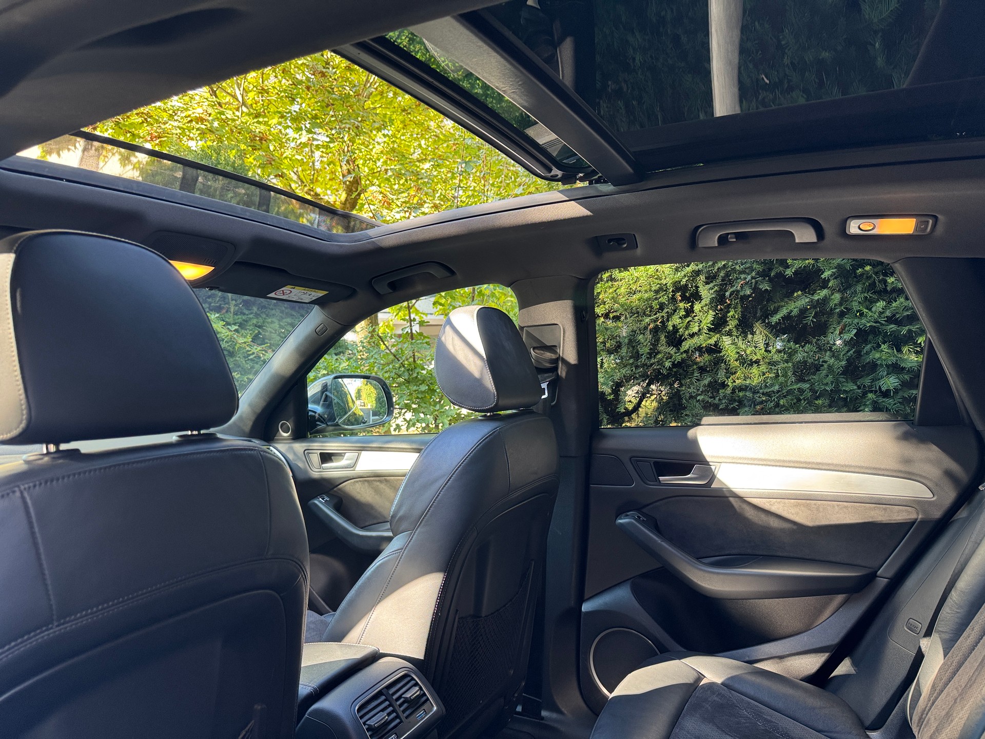 AUDI Q5 2.0 TDI quattro S-tronic-image-2