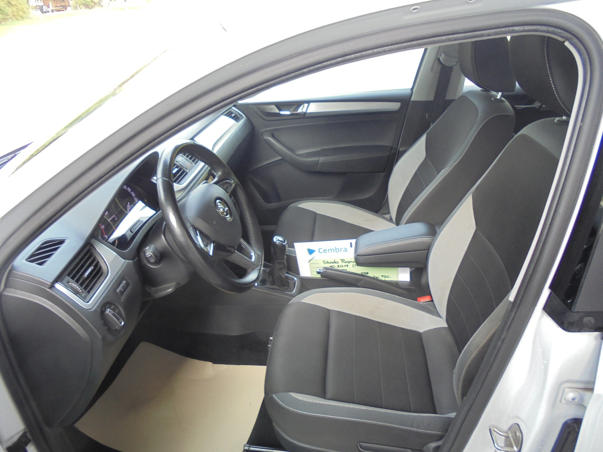 SKODA Rapid Spaceback 1.0 TSI Ambition-image-7