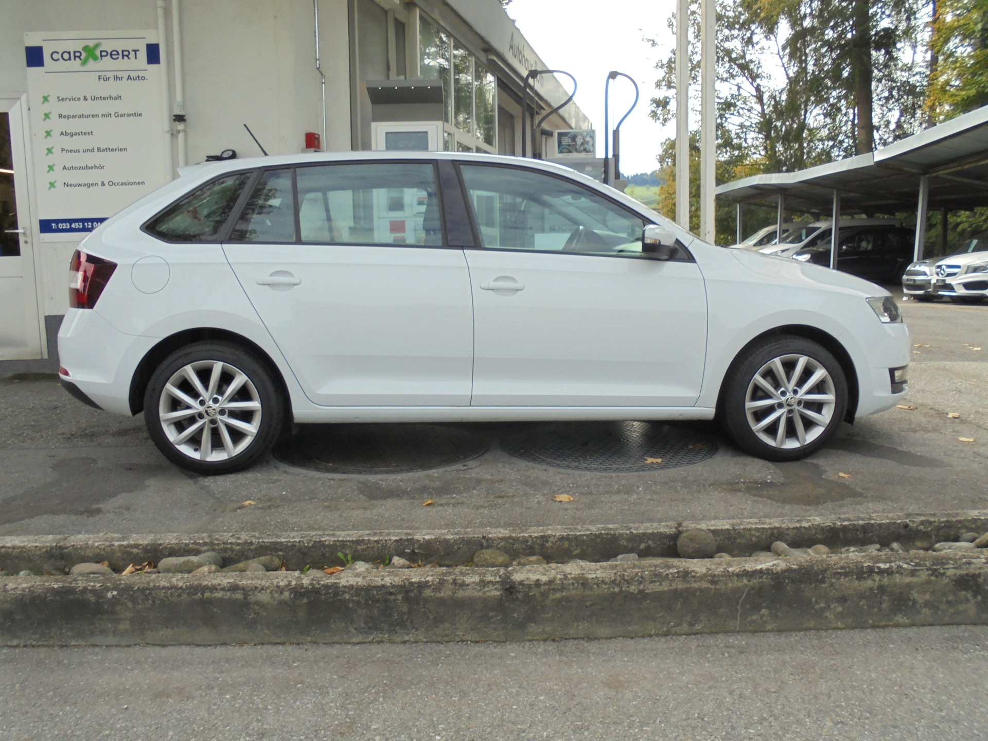 SKODA Rapid Spaceback 1.0 TSI Ambition-image-2