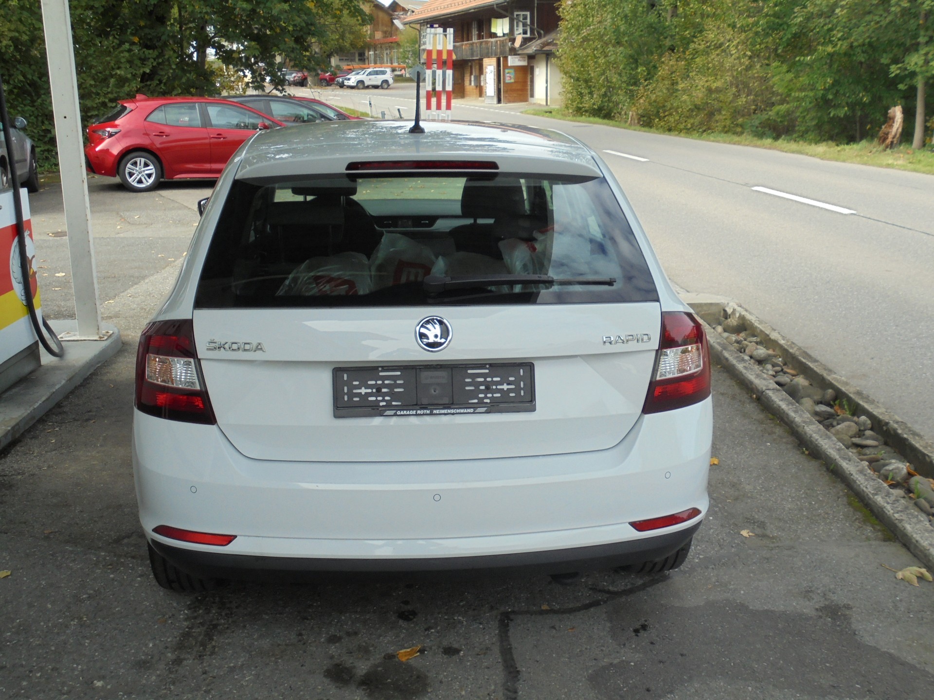 SKODA Rapid Spaceback 1.0 TSI Ambition-image-3