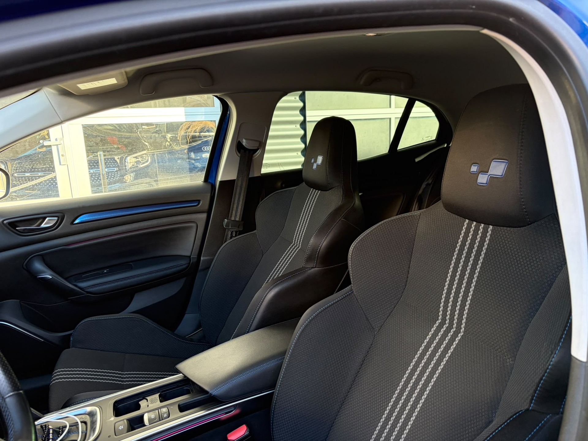 RENAULT Mégane 1.6 16V Turbo GT EDC-image-7