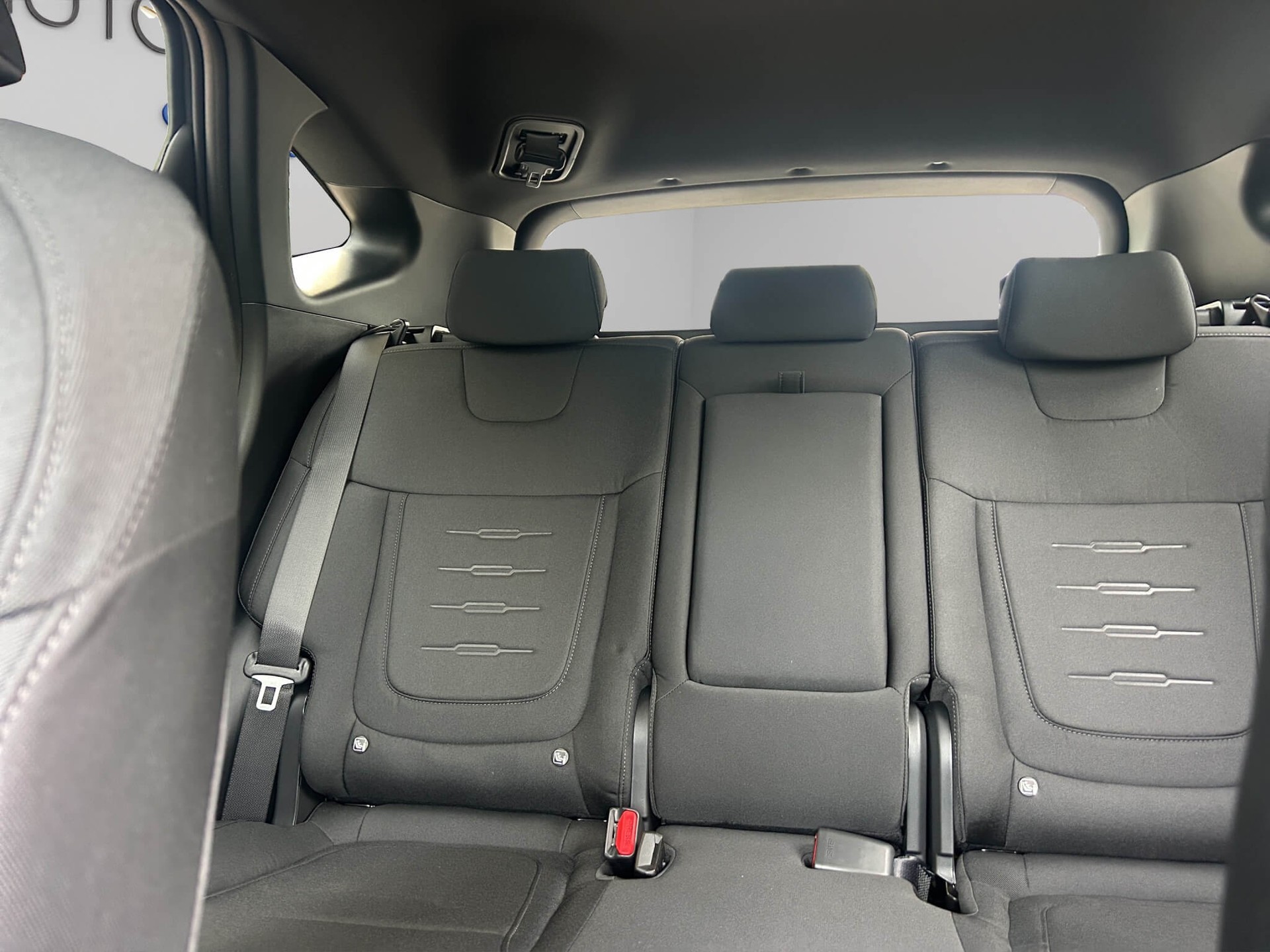 HYUNDAI Tucson 1.6 T-GDi HEV Origo Blackline 4WD-image-7