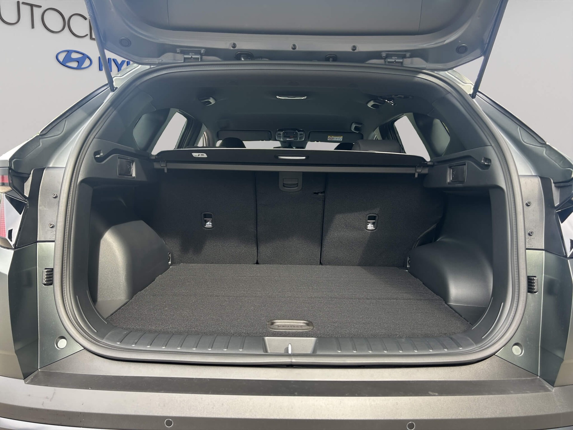 HYUNDAI Tucson 1.6 T-GDi HEV Origo Blackline 4WD-image-11
